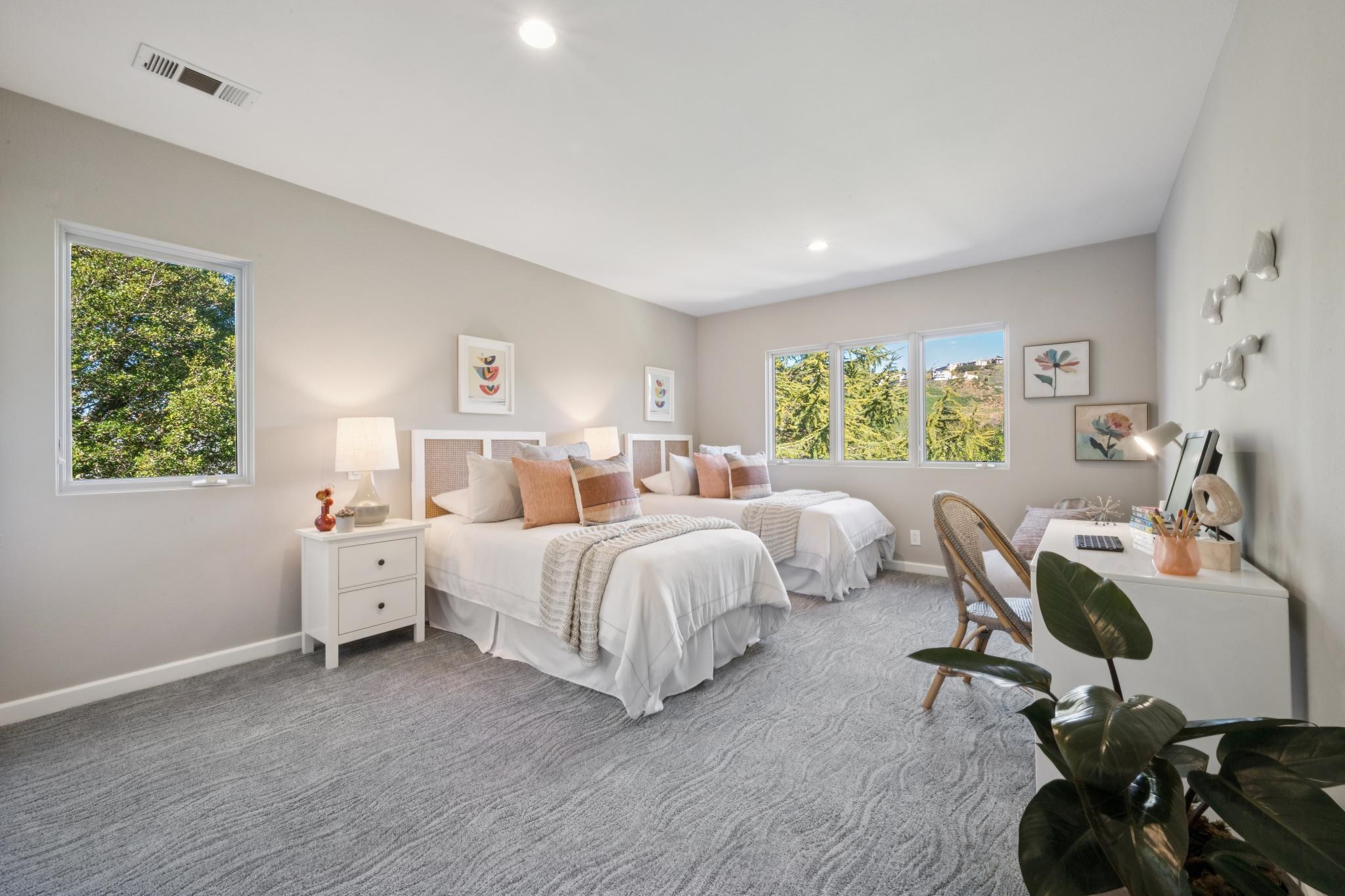 Detail Gallery Image 45 of 60 For 6000 Contra Costa Road, Oakland,  CA 94618 - 5 Beds | 3 Baths