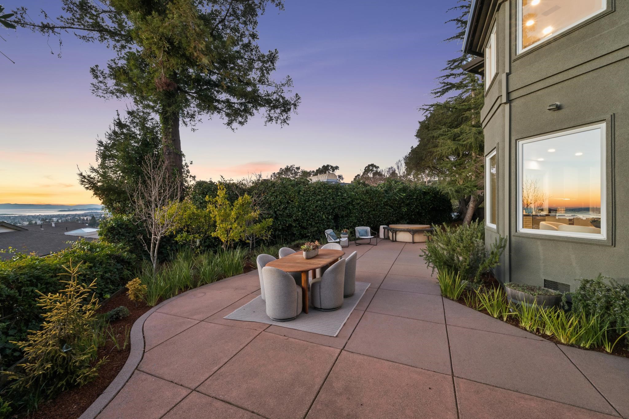 Detail Gallery Image 53 of 60 For 6000 Contra Costa Road, Oakland,  CA 94618 - 5 Beds | 3 Baths