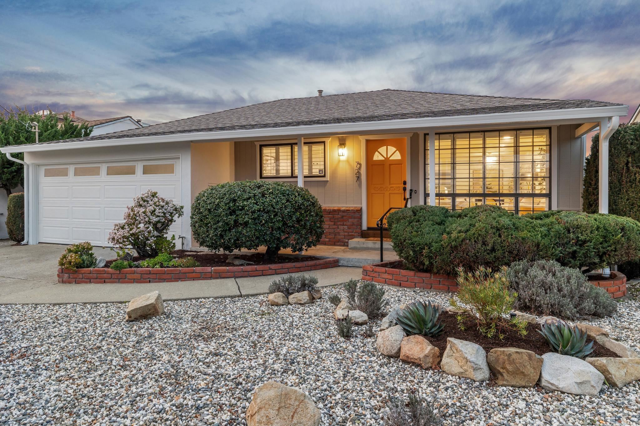 Detail Gallery Image 4 of 47 For 727 Moraga Dr, San Leandro,  CA 94578 - 3 Beds | 2 Baths