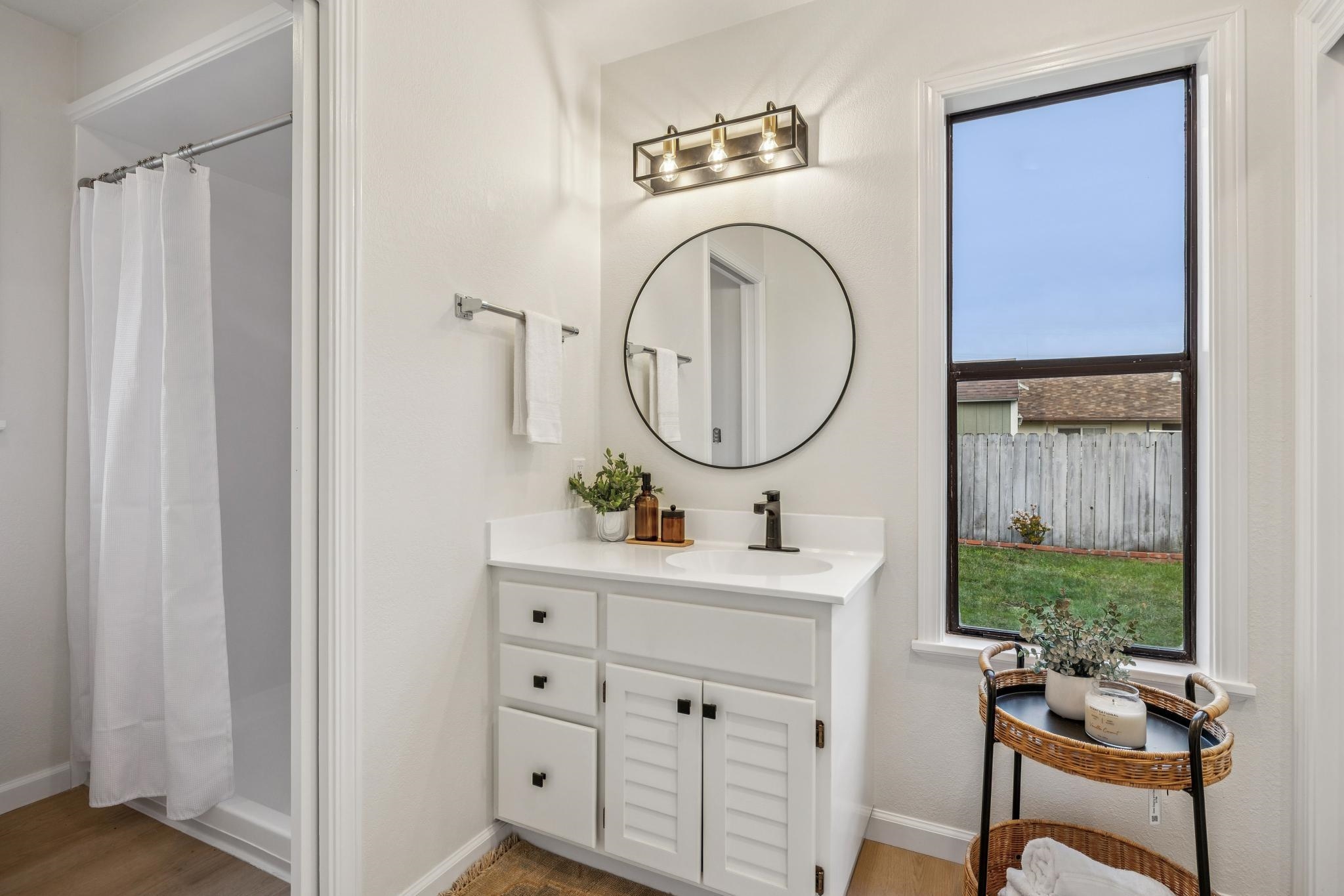 Detail Gallery Image 35 of 47 For 727 Moraga Dr, San Leandro,  CA 94578 - 3 Beds | 2 Baths