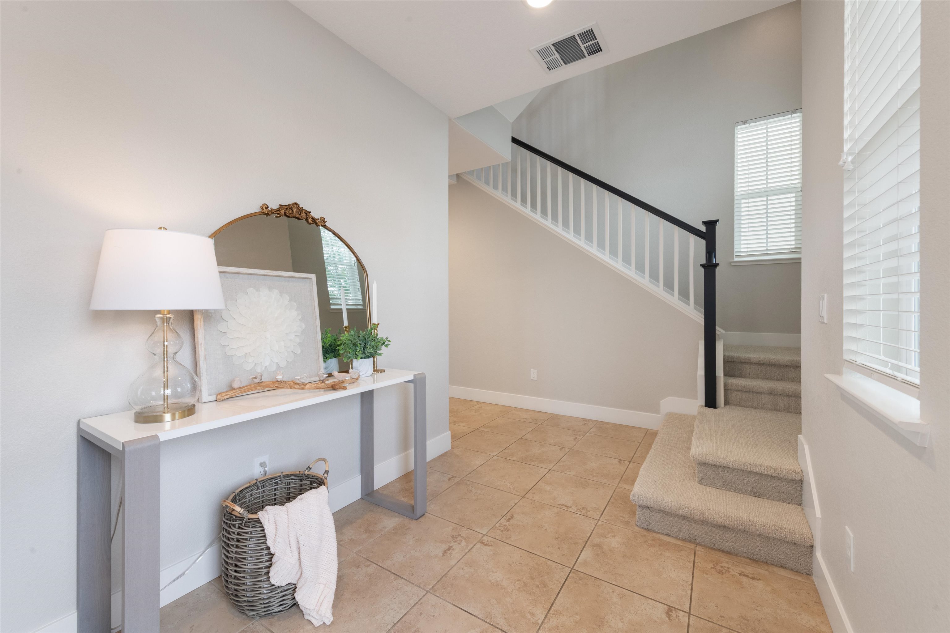 Detail Gallery Image 3 of 35 For 4371 Panorama Dr, Dublin,  CA 94568 - 3 Beds | 2/1 Baths