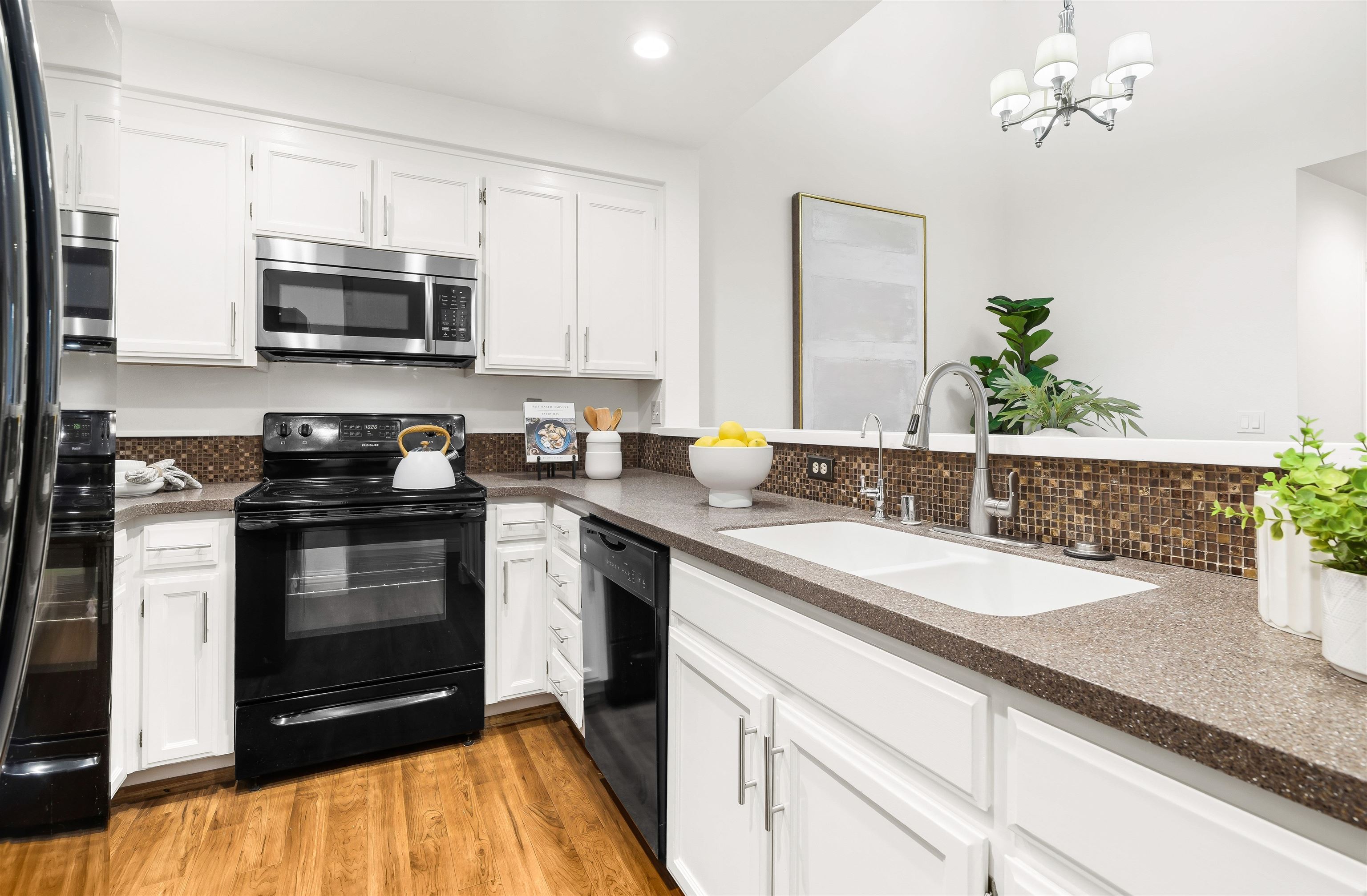 Detail Gallery Image 14 of 42 For 7774 Tuscany Dr, Dublin,  CA 94568 - 2 Beds | 2 Baths