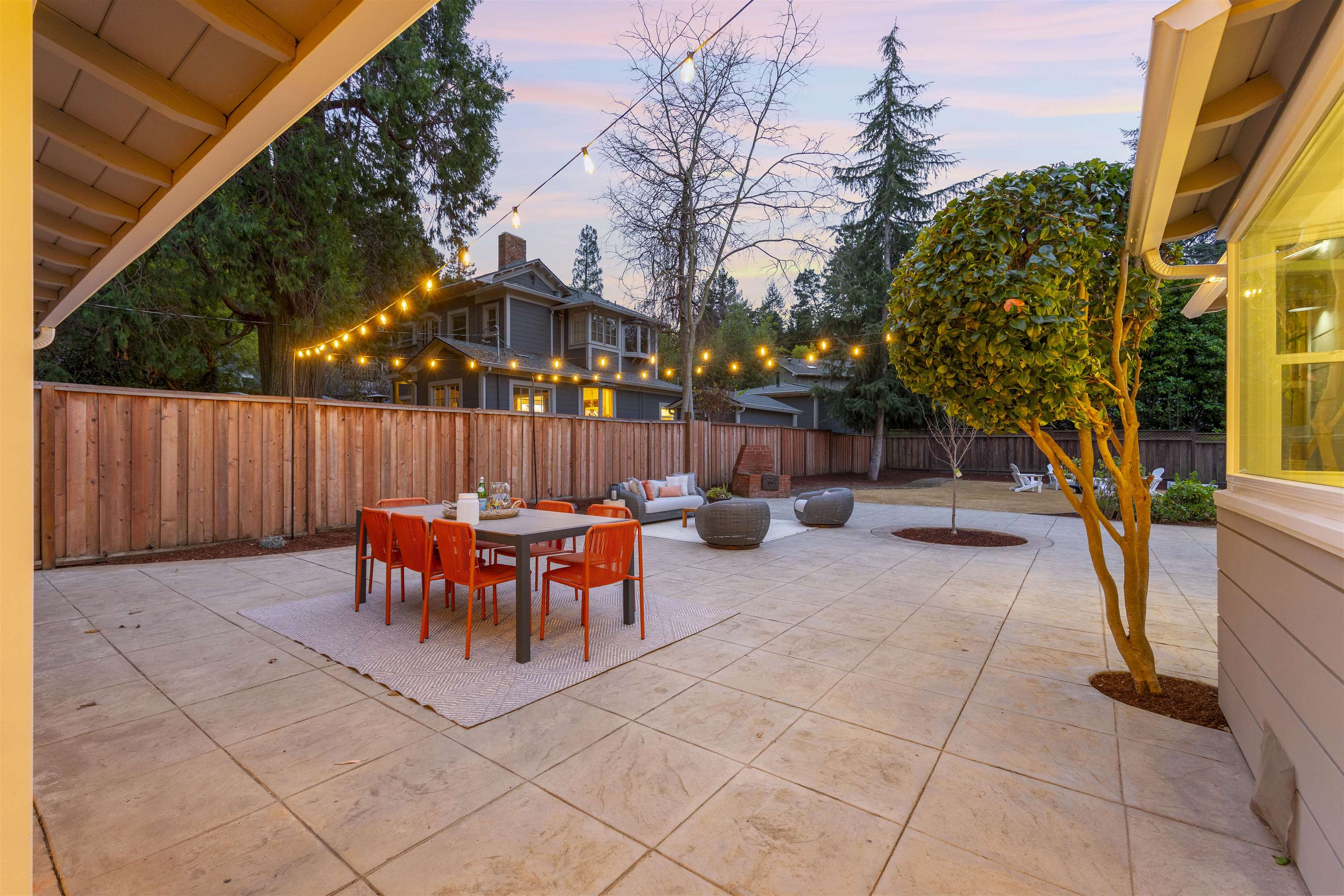 Detail Gallery Image 17 of 57 For 1509 Mountain Blvd, Oakland,  CA 94611 - 3 Beds | 2 Baths