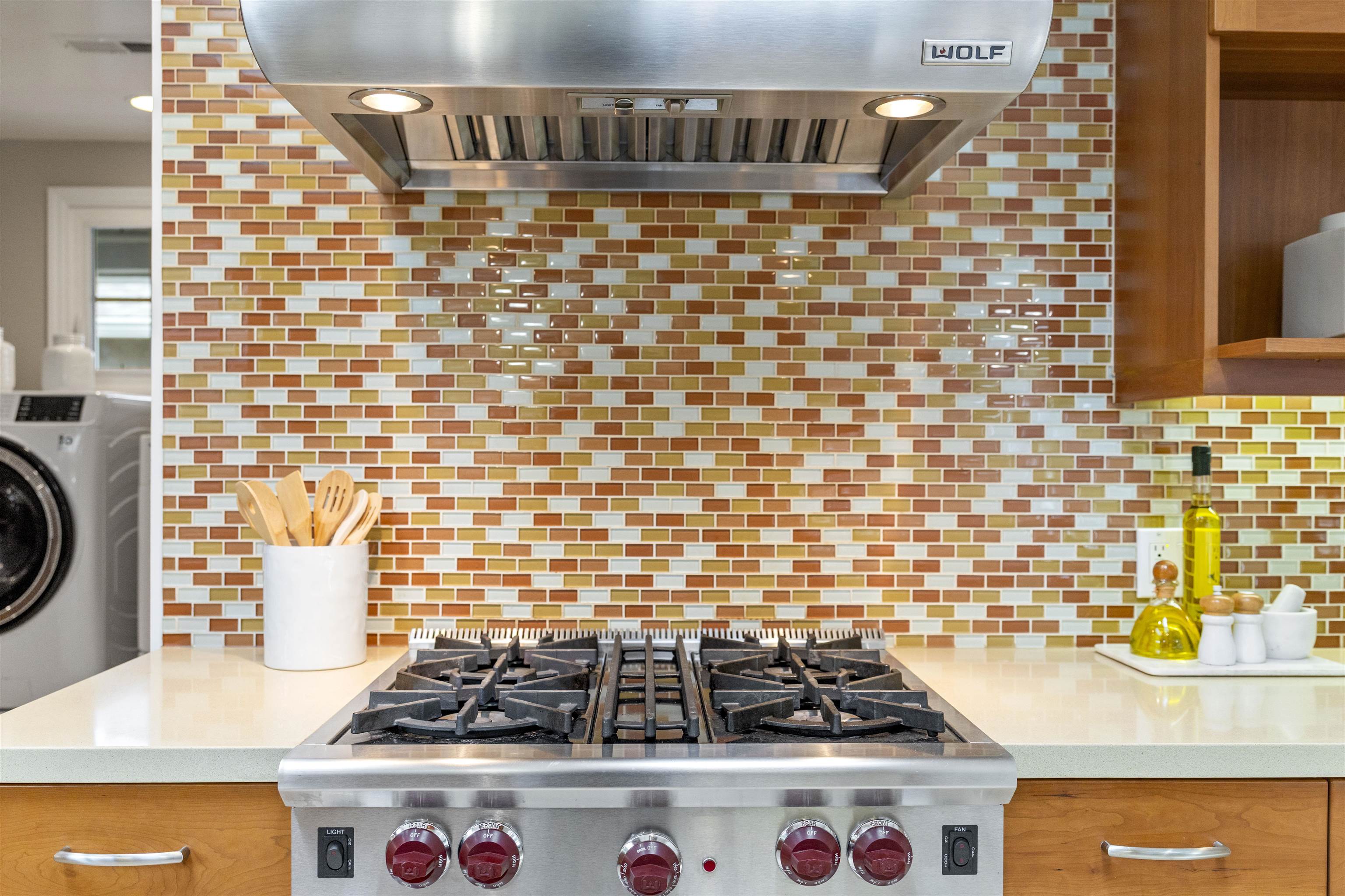 Detail Gallery Image 19 of 57 For 1509 Mountain Blvd, Oakland,  CA 94611 - 3 Beds | 2 Baths