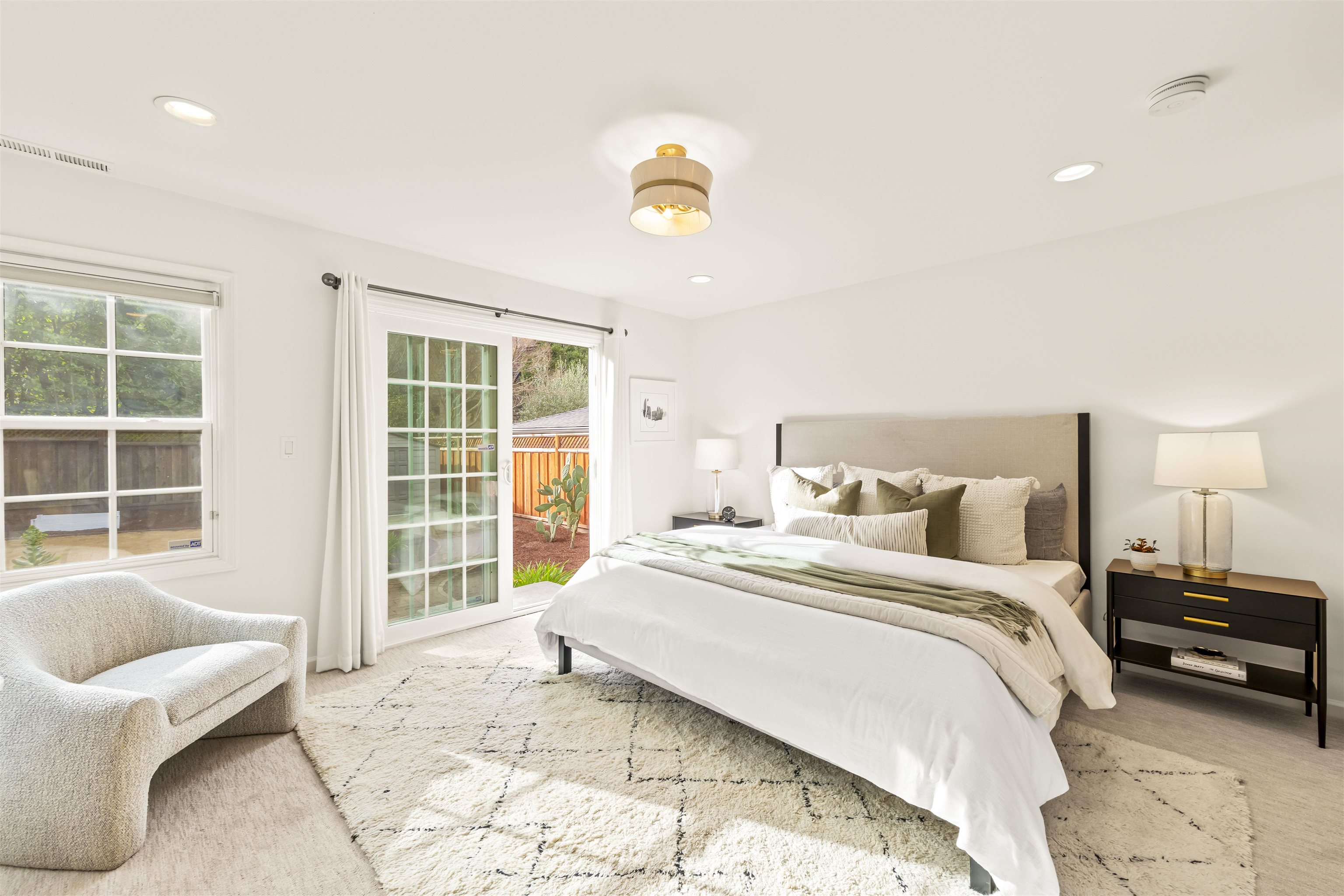 Detail Gallery Image 25 of 57 For 1509 Mountain Blvd, Oakland,  CA 94611 - 3 Beds | 2 Baths
