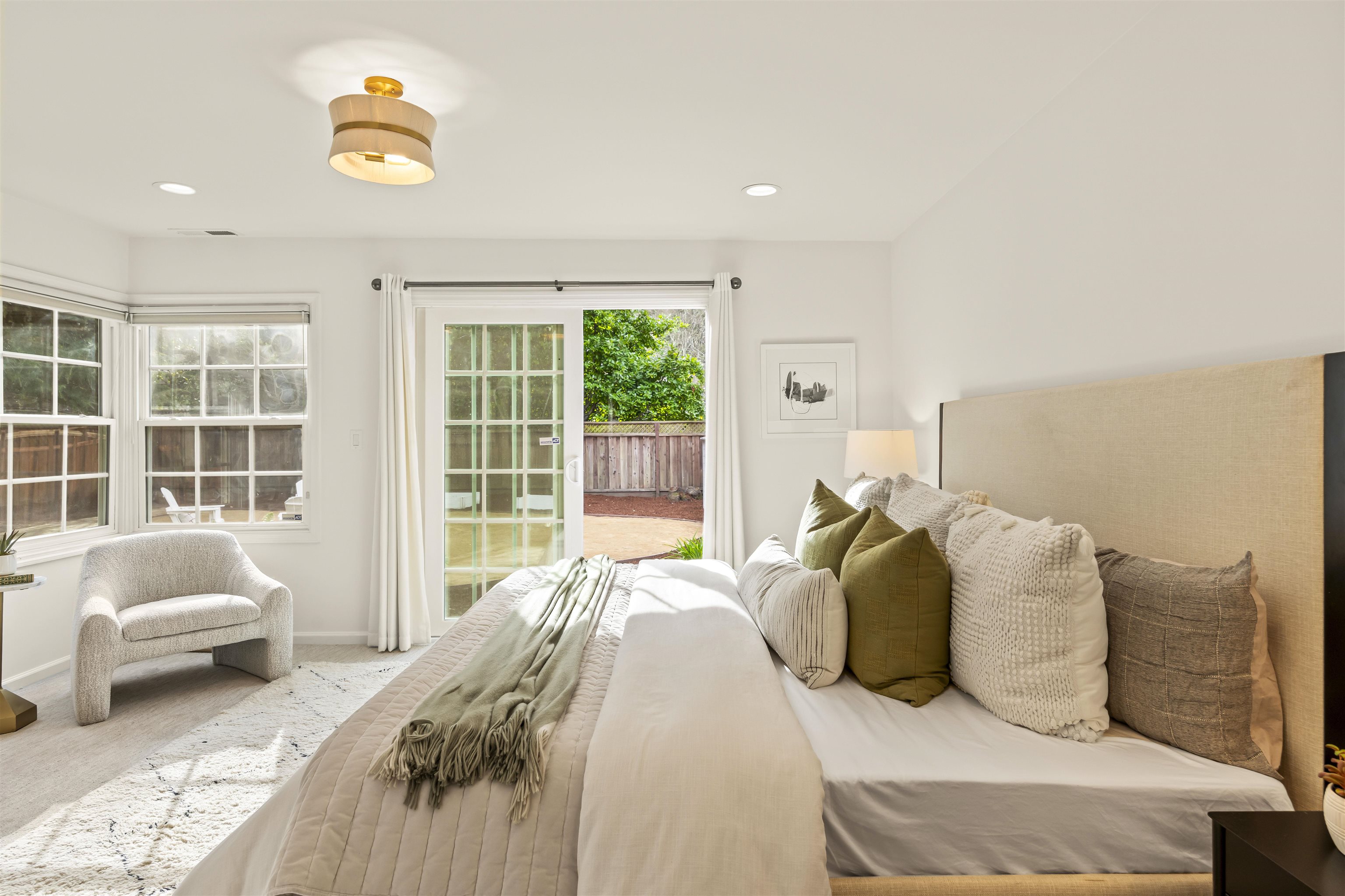 Detail Gallery Image 27 of 57 For 1509 Mountain Blvd, Oakland,  CA 94611 - 3 Beds | 2 Baths
