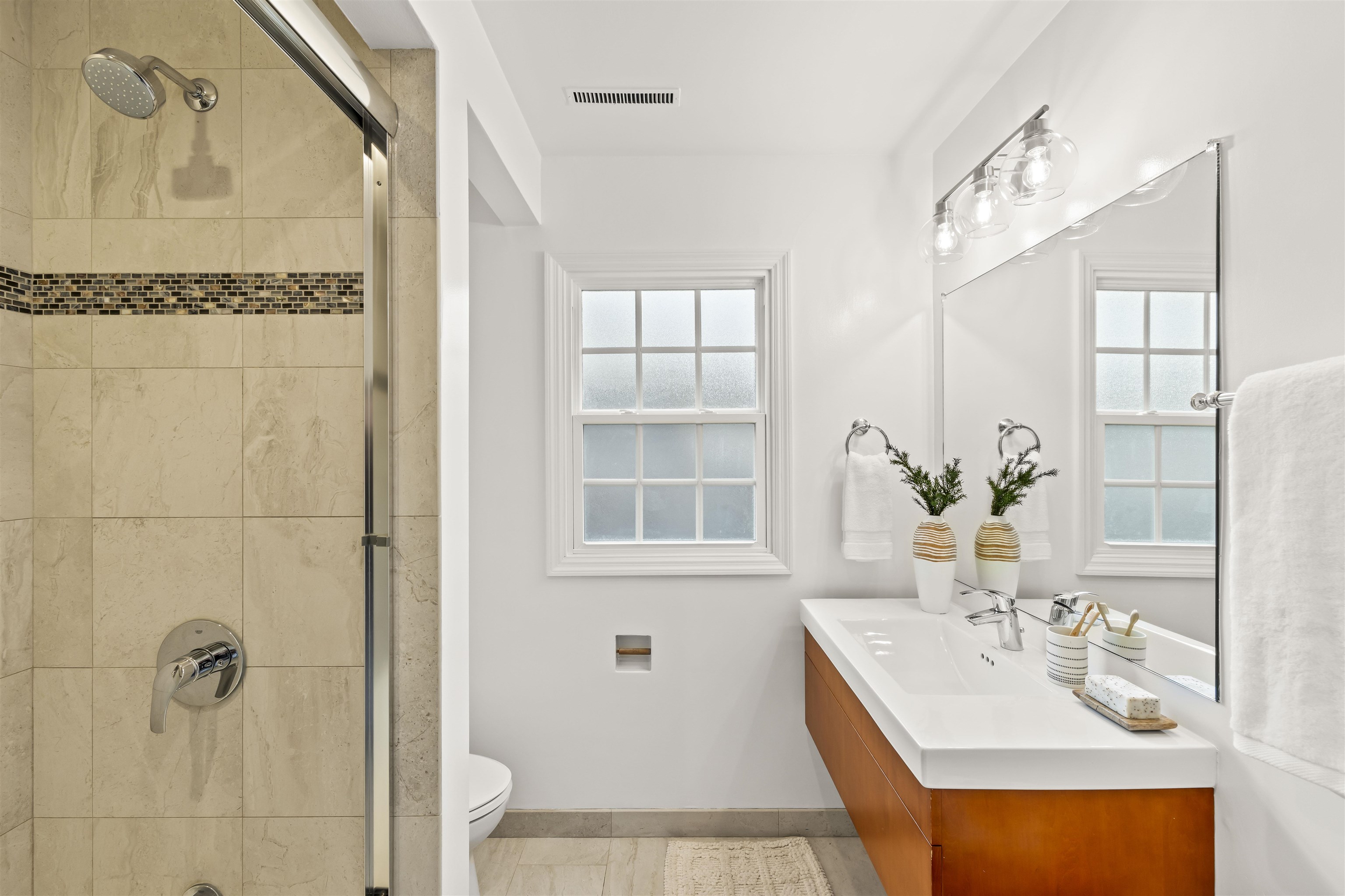 Detail Gallery Image 36 of 57 For 1509 Mountain Blvd, Oakland,  CA 94611 - 3 Beds | 2 Baths