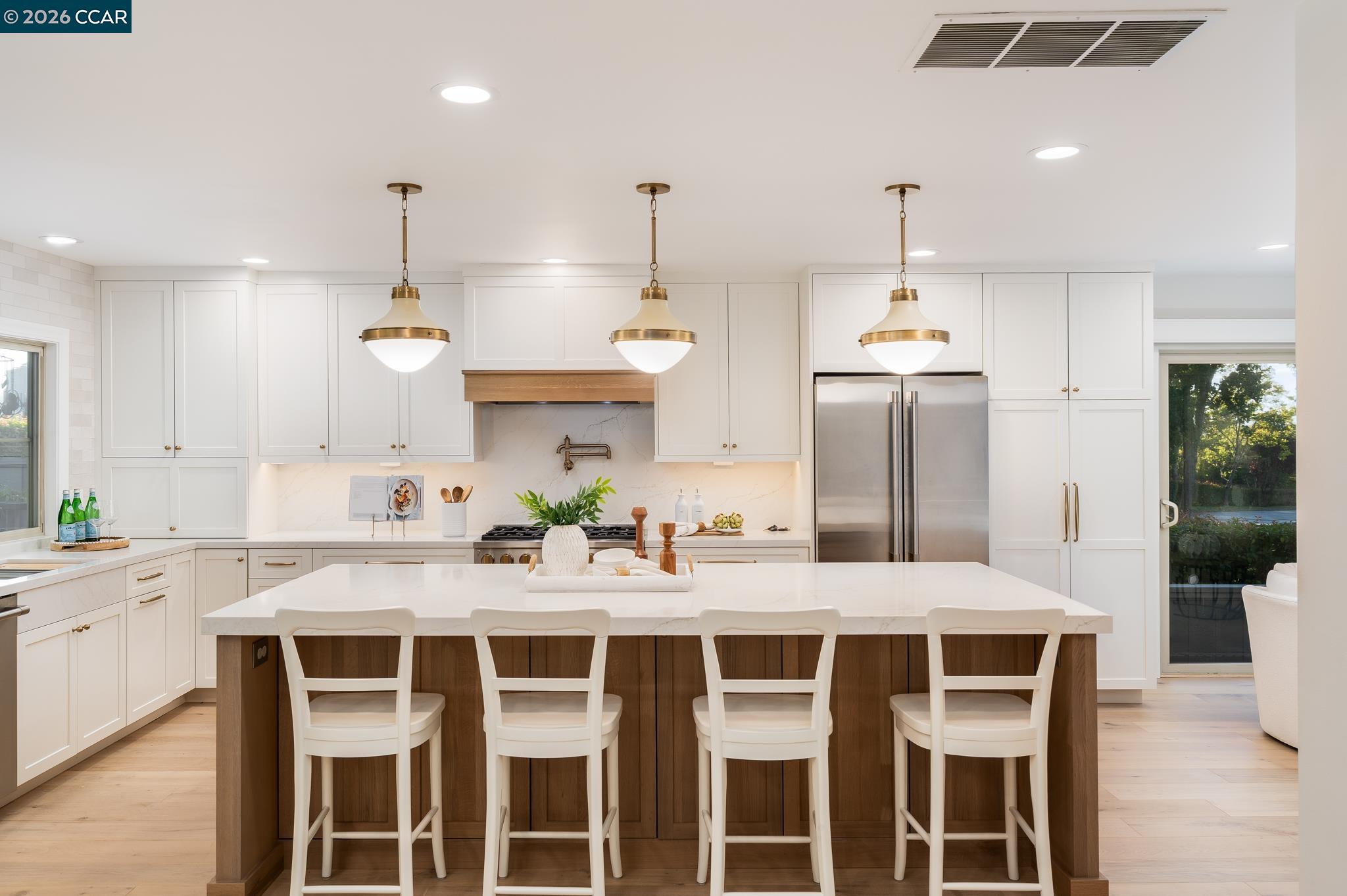 Detail Gallery Image 14 of 42 For 2003 Saint George Rd, Danville,  CA 94526 - 4 Beds | 2/1 Baths