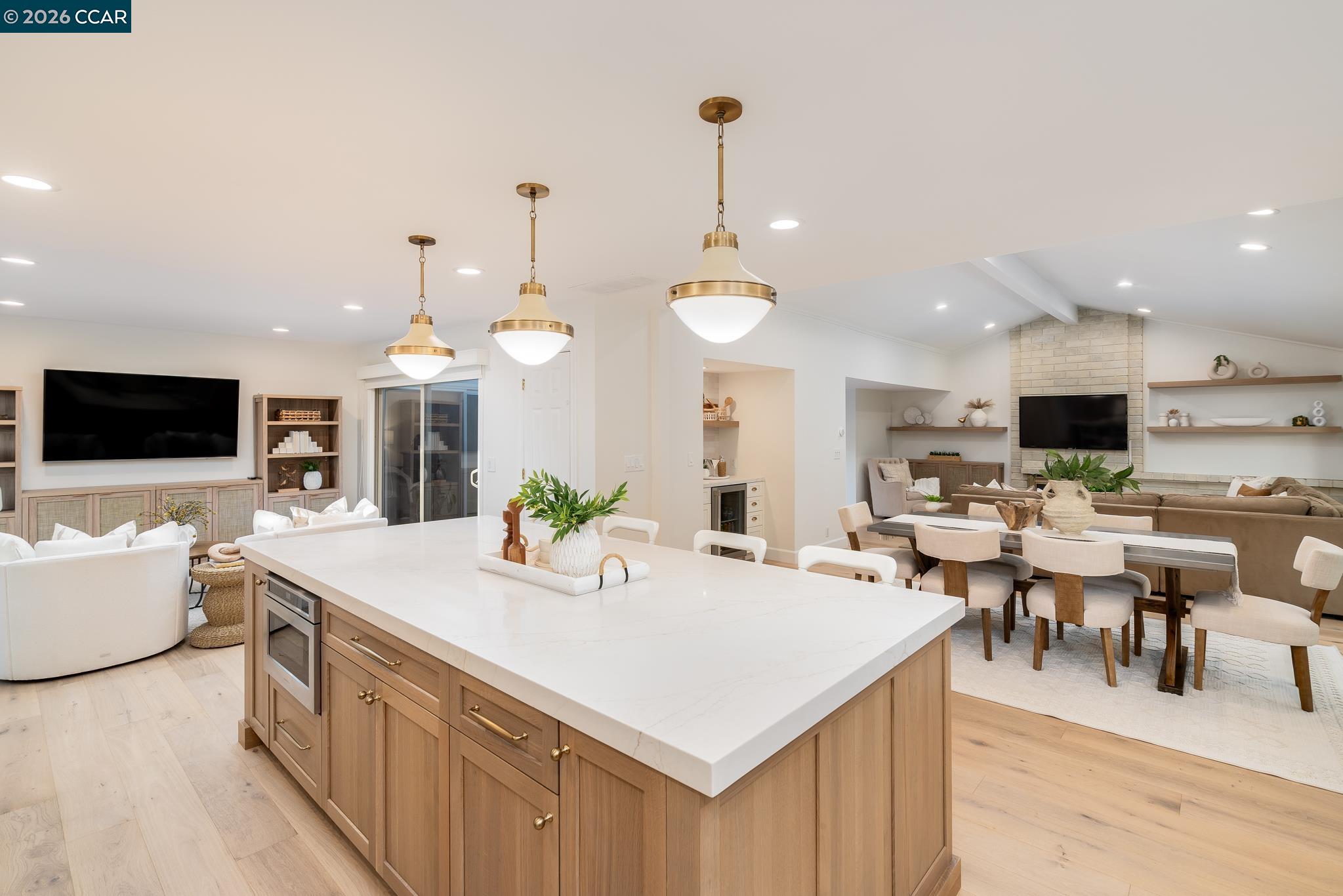 Detail Gallery Image 16 of 42 For 2003 Saint George Rd, Danville,  CA 94526 - 4 Beds | 2/1 Baths