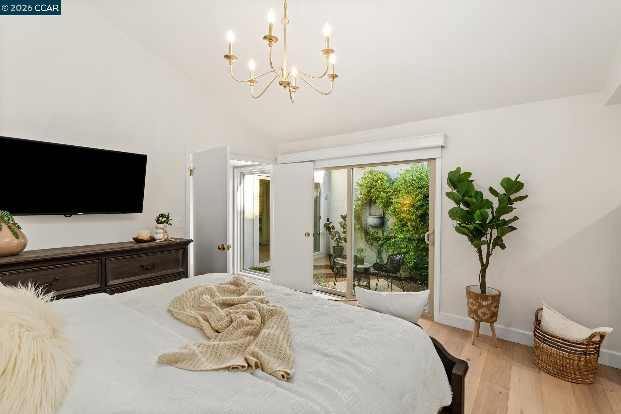 Detail Gallery Image 22 of 42 For 2003 Saint George Rd, Danville,  CA 94526 - 4 Beds | 2/1 Baths