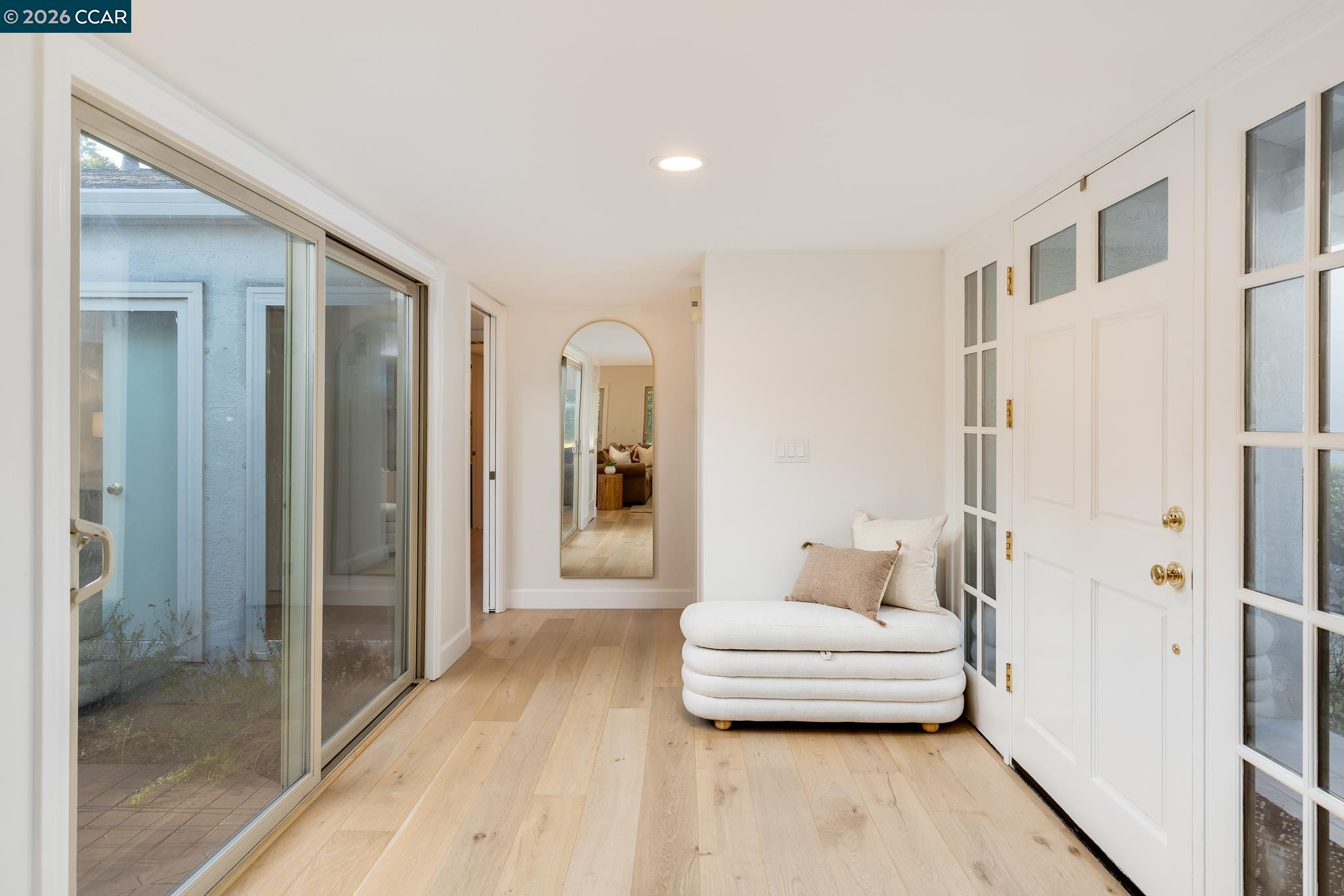 Detail Gallery Image 4 of 42 For 2003 Saint George Rd, Danville,  CA 94526 - 4 Beds | 2/1 Baths