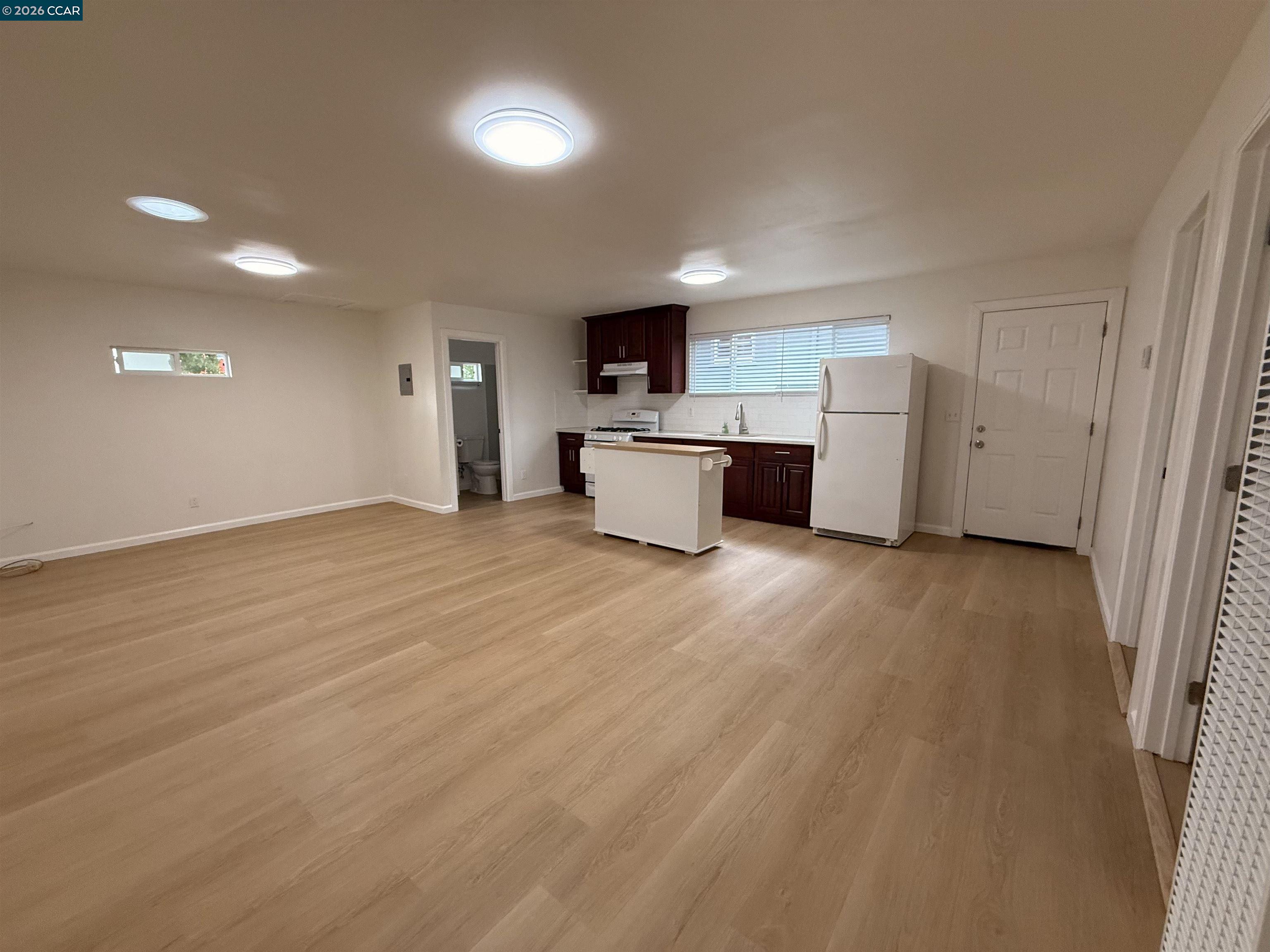 Detail Gallery Image 34 of 45 For 2100 94th Ave, Oakland,  CA 94603 - – Beds | – Baths