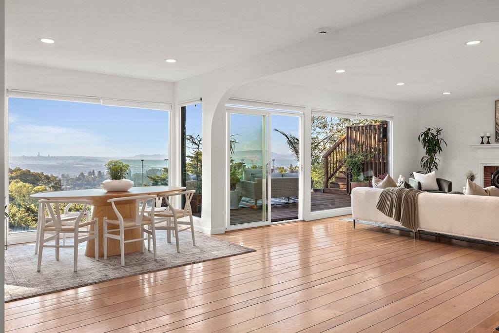 Front Image Thumbnail for EB41121746