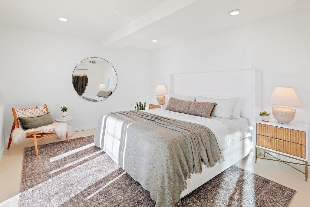 Detail Gallery Image 22 of 57 For 6121 Chelton Drive, Oakland,  CA 94611 - 2 Beds | 1/1 Baths