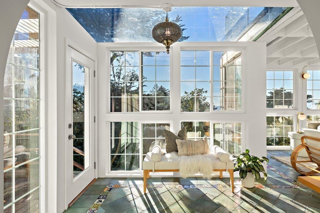 Detail Gallery Image 30 of 57 For 6121 Chelton Drive, Oakland,  CA 94611 - 2 Beds | 1/1 Baths