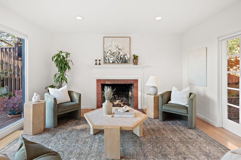 Detail Gallery Image 9 of 57 For 6121 Chelton Drive, Oakland,  CA 94611 - 2 Beds | 1/1 Baths