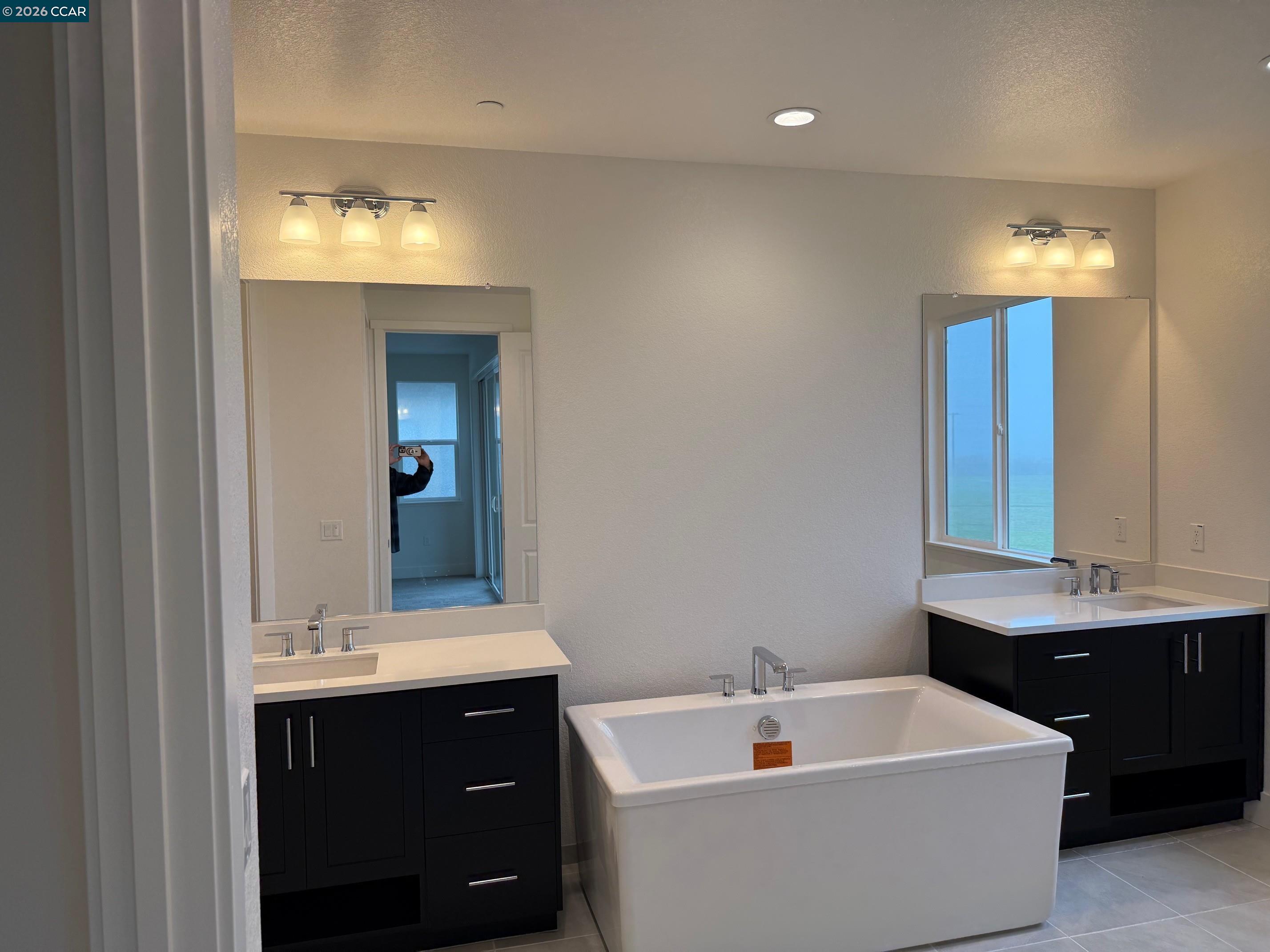 Detail Gallery Image 13 of 14 For 17061 Aldergrove Court, Lathrop,  CA 95330 - 5 Beds | 4/1 Baths