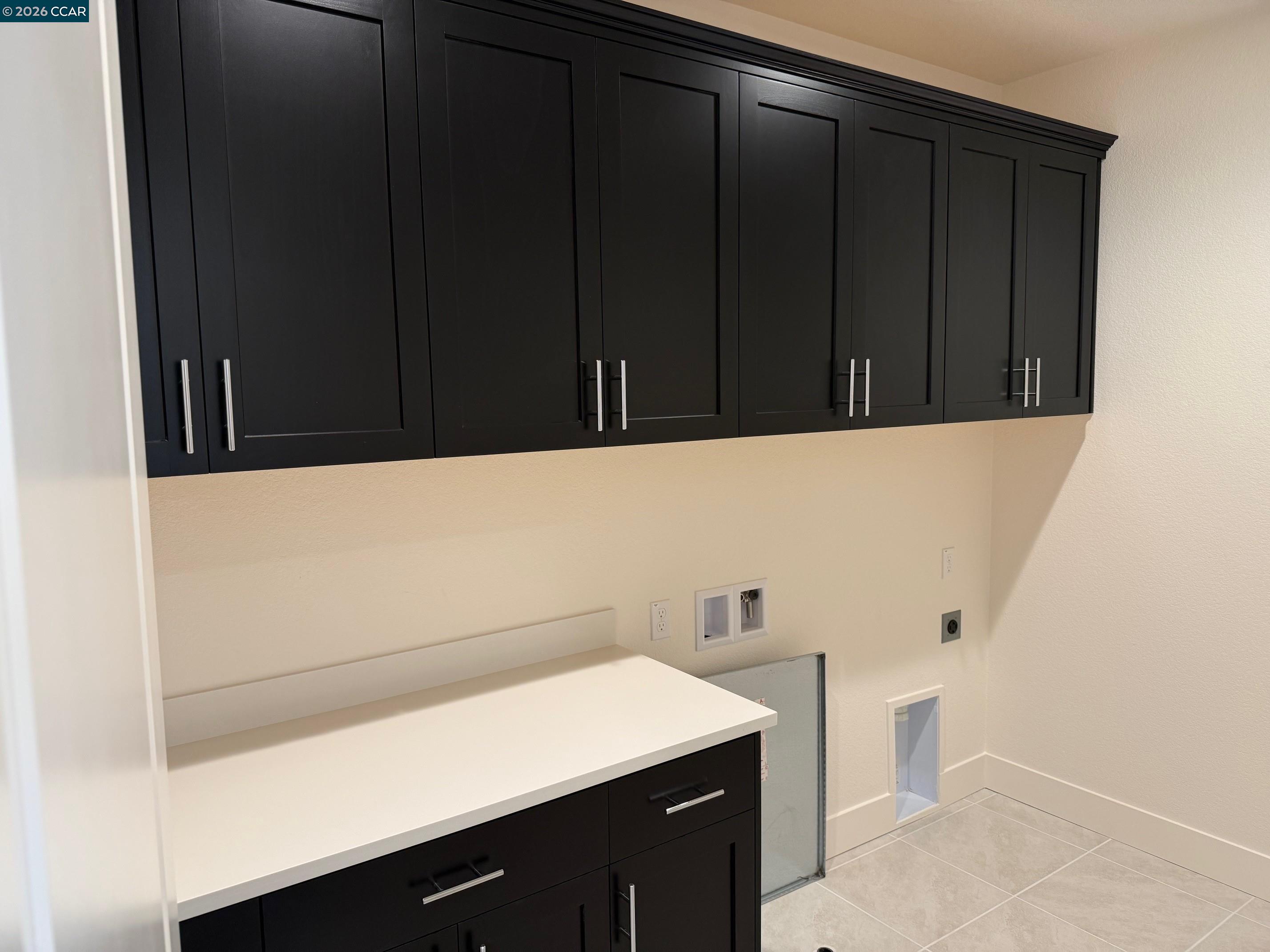 Detail Gallery Image 10 of 14 For 17061 Aldergrove Court, Lathrop,  CA 95330 - 5 Beds | 4/1 Baths