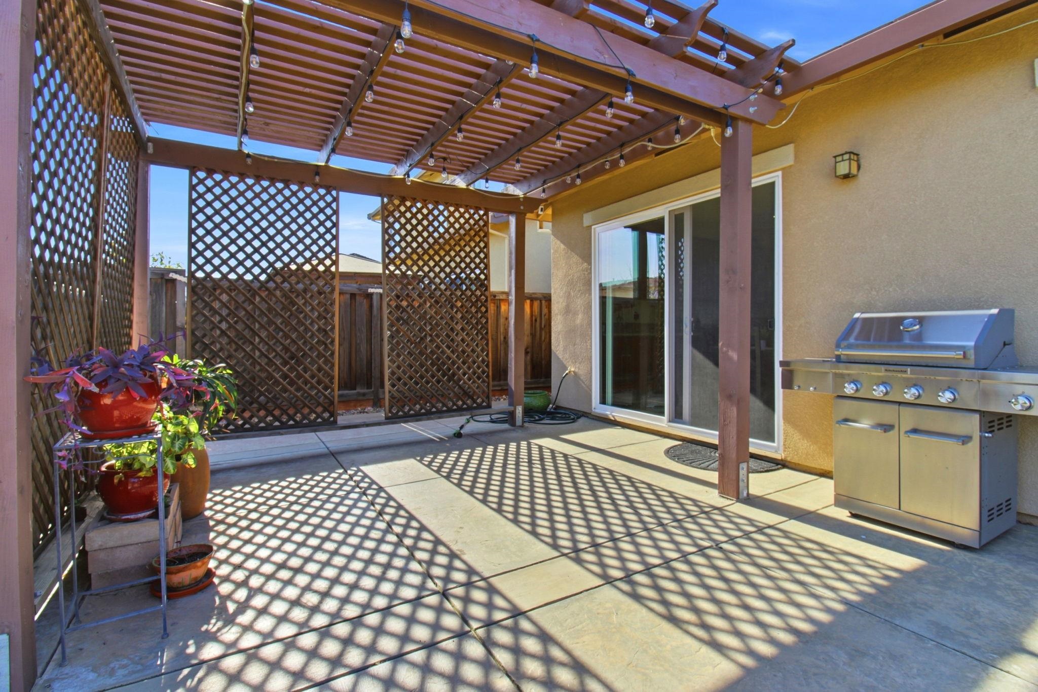 Detail Gallery Image 27 of 34 For 868 N San Remo Ln, Mountain House,  CA 95391 - 4 Beds | 2/1 Baths