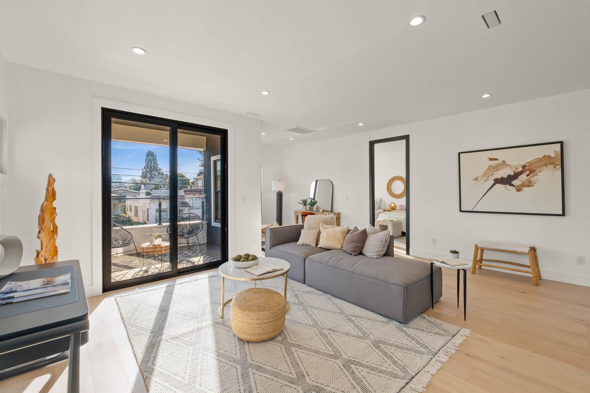 Detail Gallery Image 21 of 58 For 5229 Miles Ave, Oakland,  CA 94618 - 6 Beds | 6/1 Baths