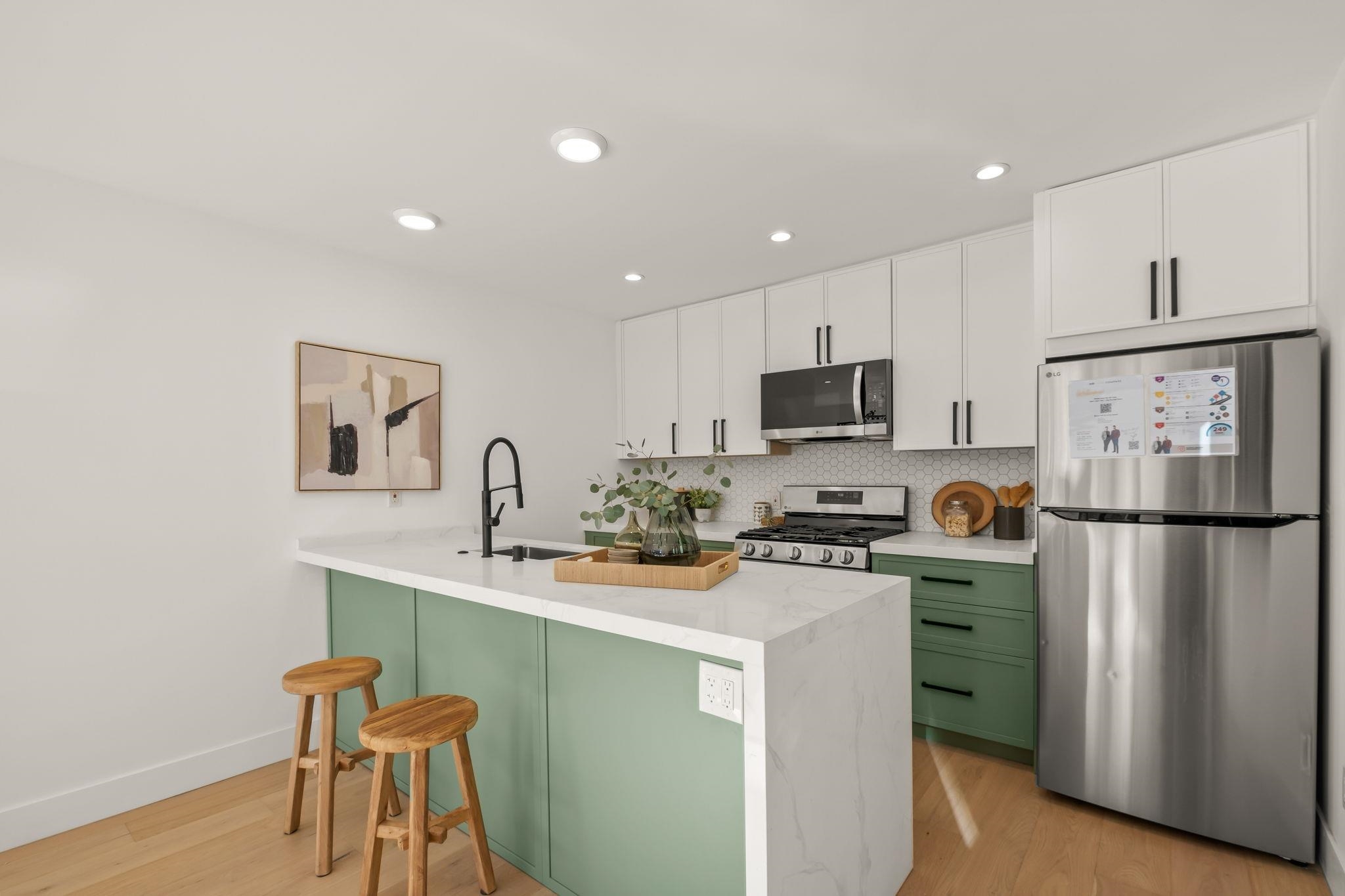 Detail Gallery Image 45 of 58 For 5229 Miles Ave, Oakland,  CA 94618 - 6 Beds | 6/1 Baths