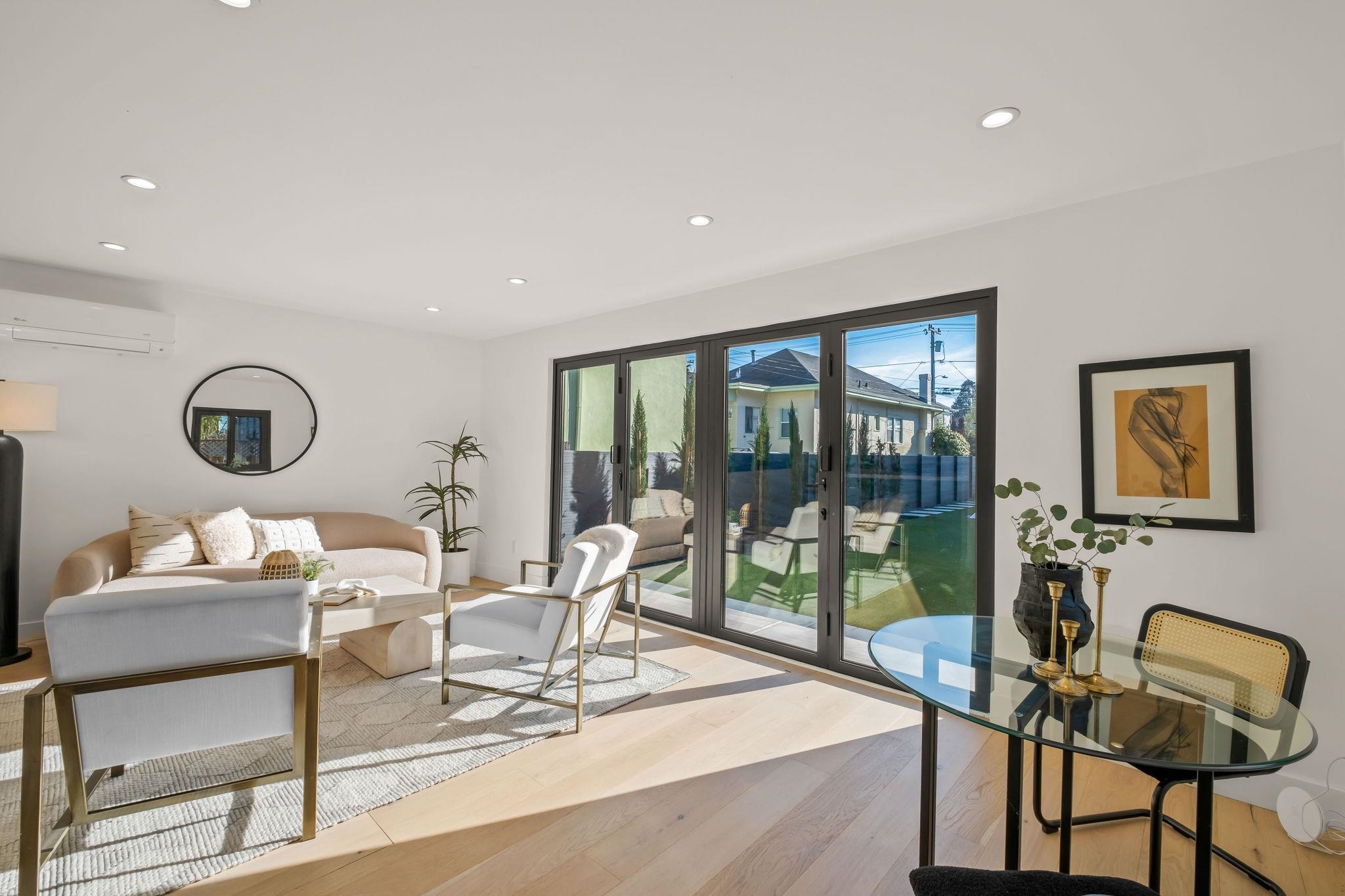 Detail Gallery Image 46 of 58 For 5229 Miles Ave, Oakland,  CA 94618 - 6 Beds | 6/1 Baths