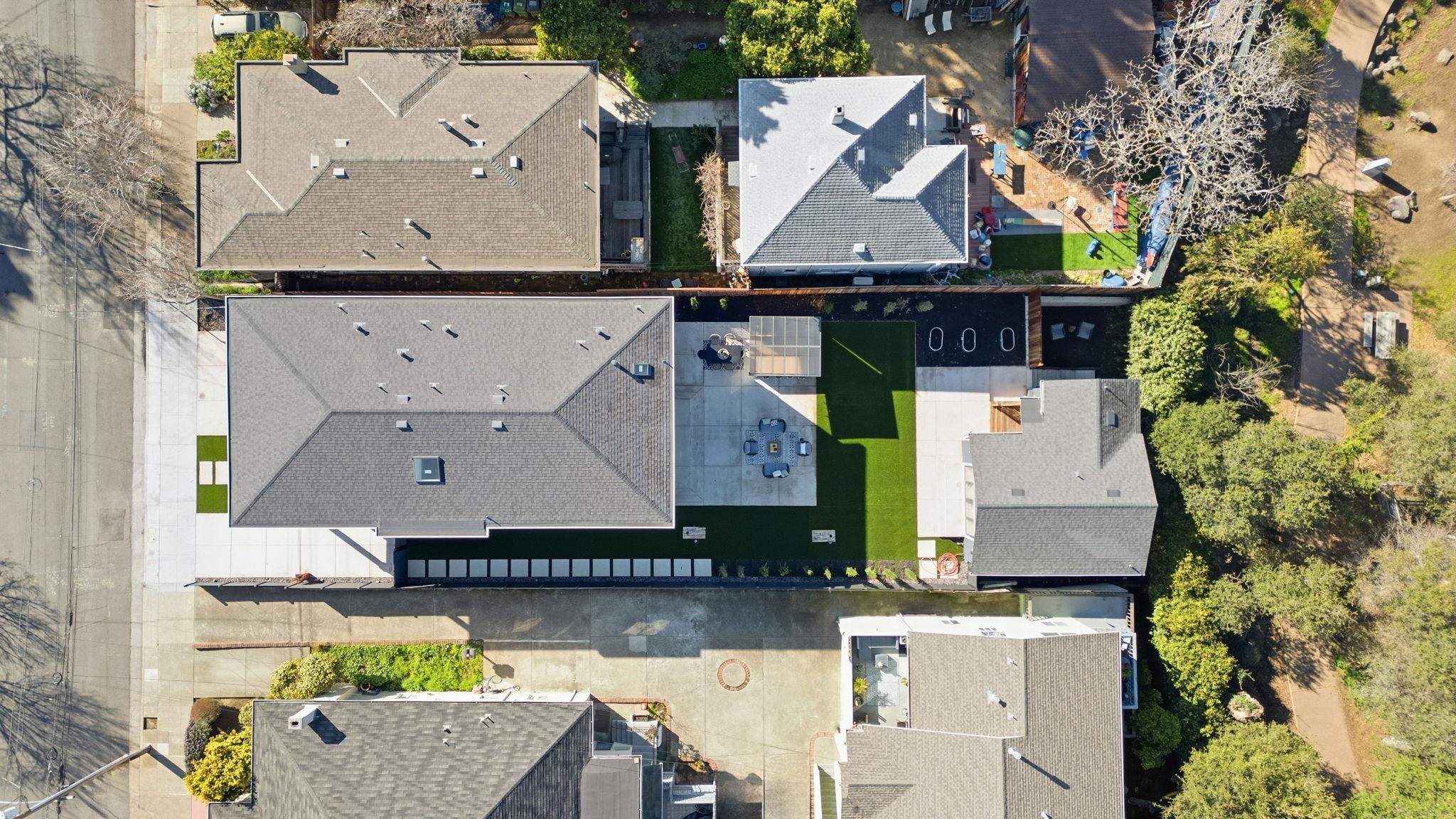 Detail Gallery Image 54 of 58 For 5229 Miles Ave, Oakland,  CA 94618 - 6 Beds | 6/1 Baths