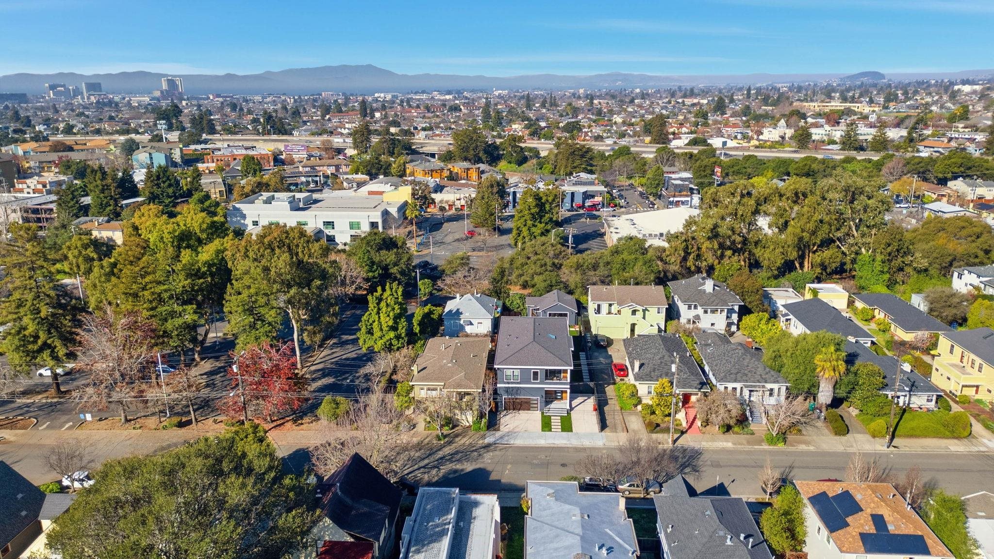 Detail Gallery Image 57 of 58 For 5229 Miles Ave, Oakland,  CA 94618 - 6 Beds | 6/1 Baths