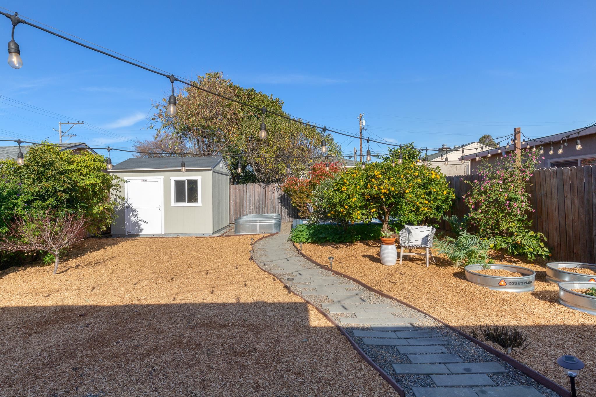 Detail Gallery Image 18 of 32 For 2009 Coalinga Ave, Richmond,  CA 94801 - 2 Beds | 1 Baths