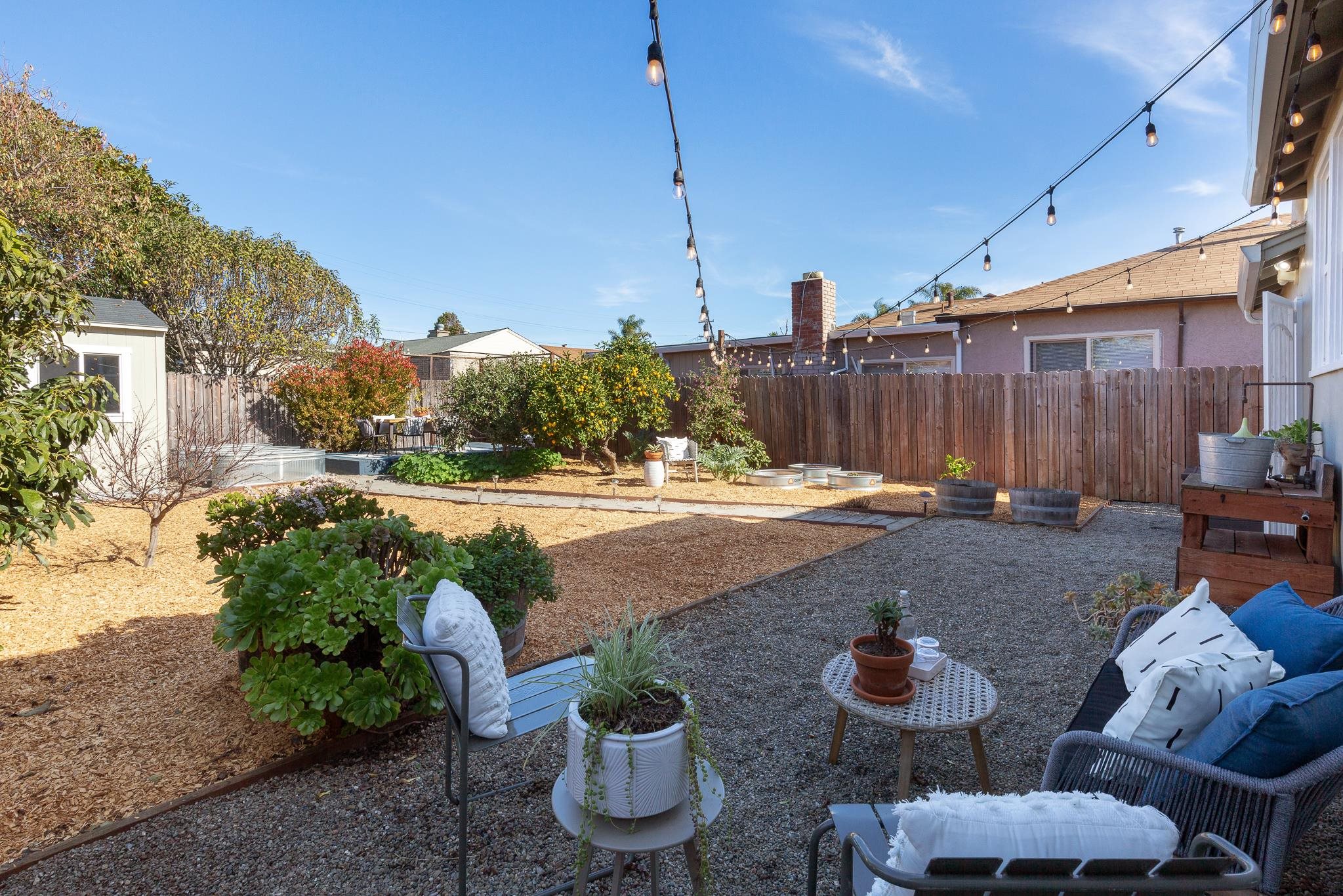 Detail Gallery Image 27 of 32 For 2009 Coalinga Ave, Richmond,  CA 94801 - 2 Beds | 1 Baths