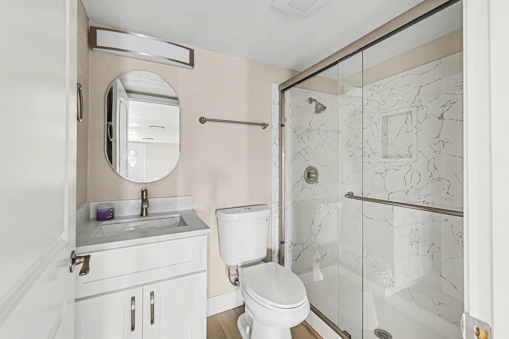 Detail Gallery Image 16 of 29 For 6 Lake St, Pittsburg,  CA 94565 - 5 Beds | 3 Baths