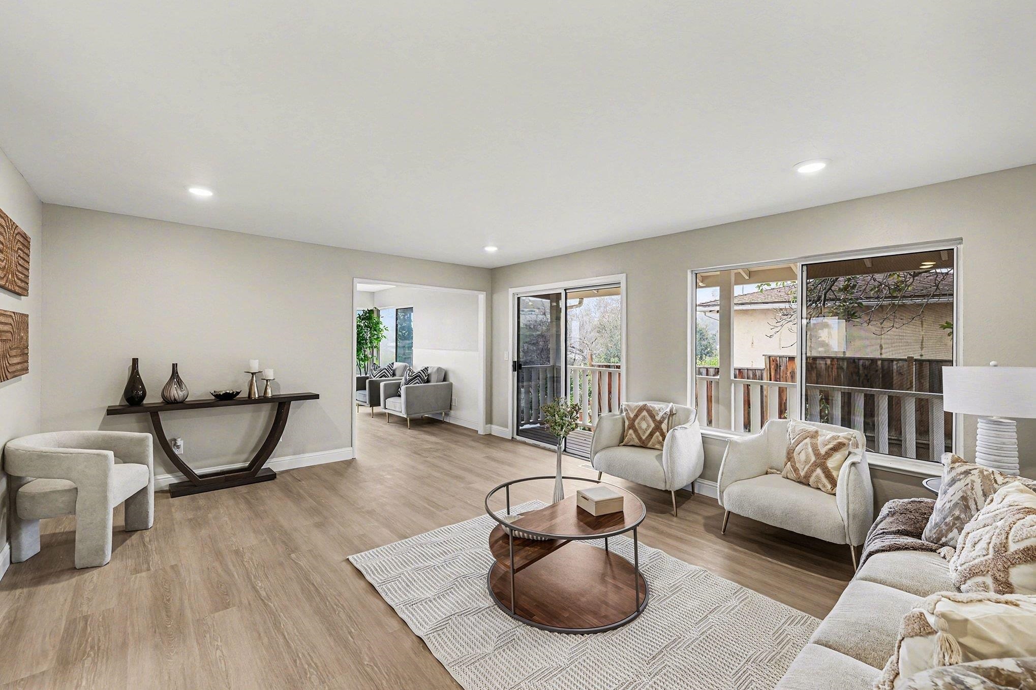 Detail Gallery Image 6 of 29 For 6 Lake St, Pittsburg,  CA 94565 - 5 Beds | 3 Baths