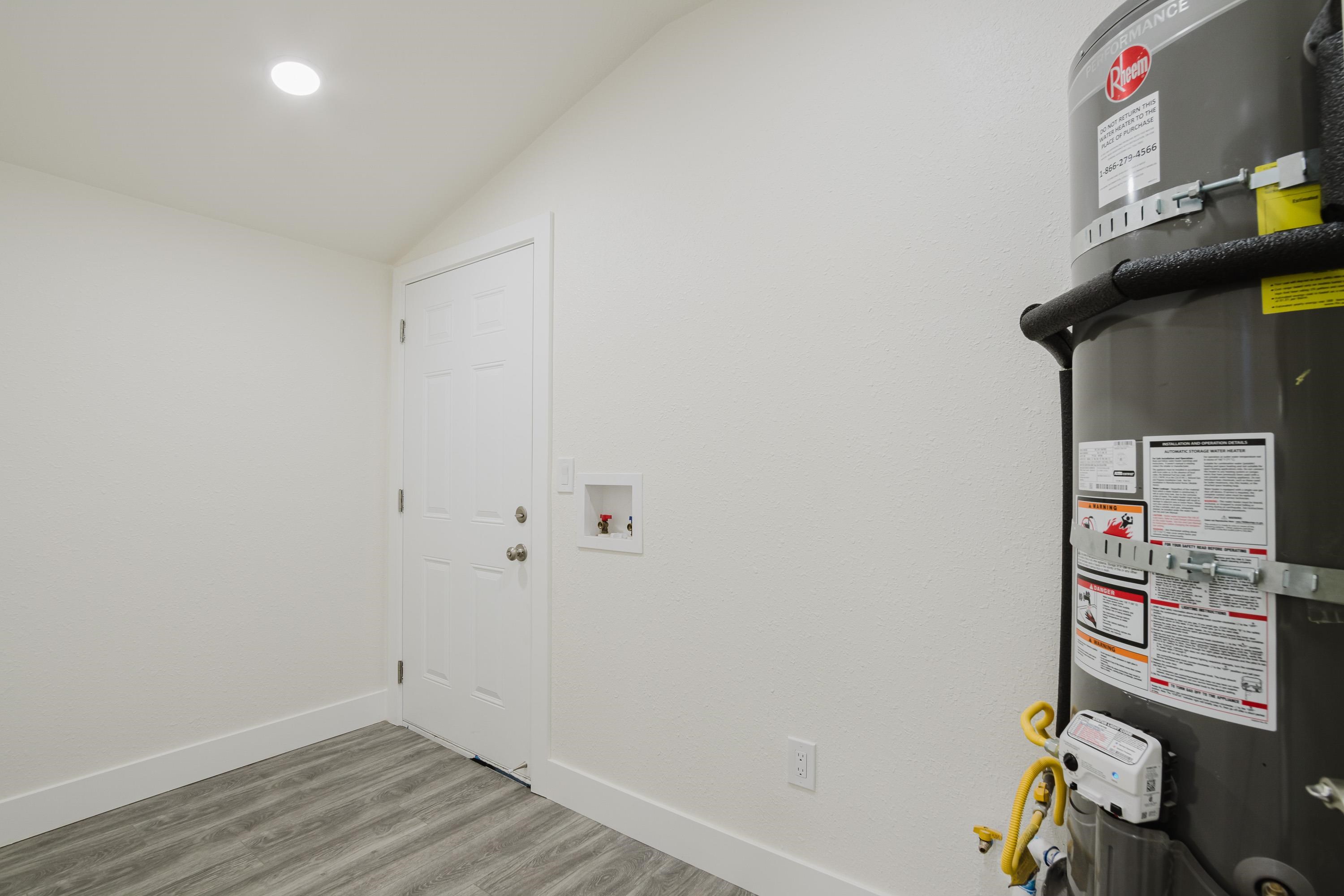 Detail Gallery Image 32 of 33 For 1778 8th St, Oakland,  CA 94607 - 6 Beds | 3 Baths