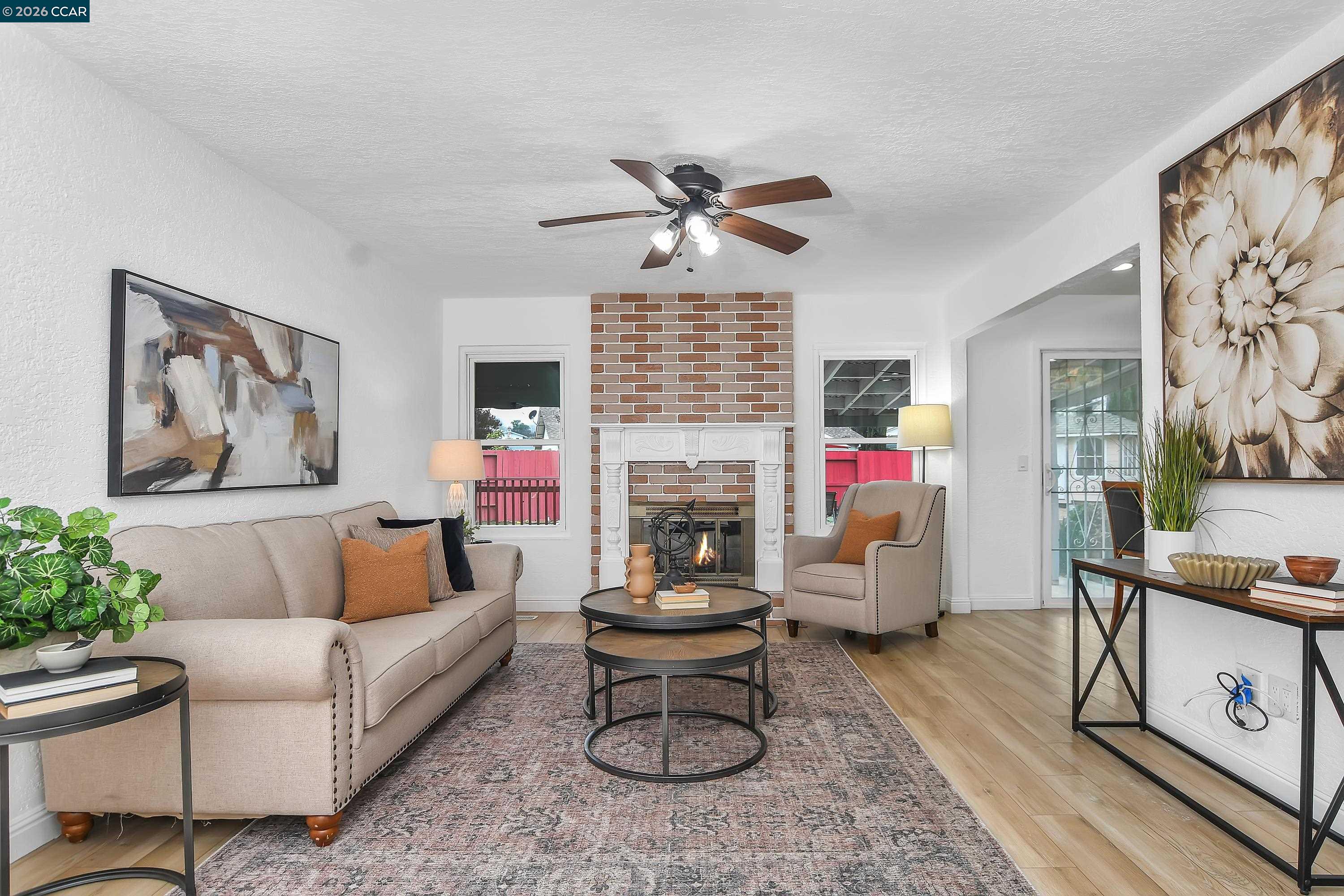 Detail Gallery Image 2 of 45 For 4126 Camelot Ct, Pittsburg,  CA 94565 - 4 Beds | 2 Baths