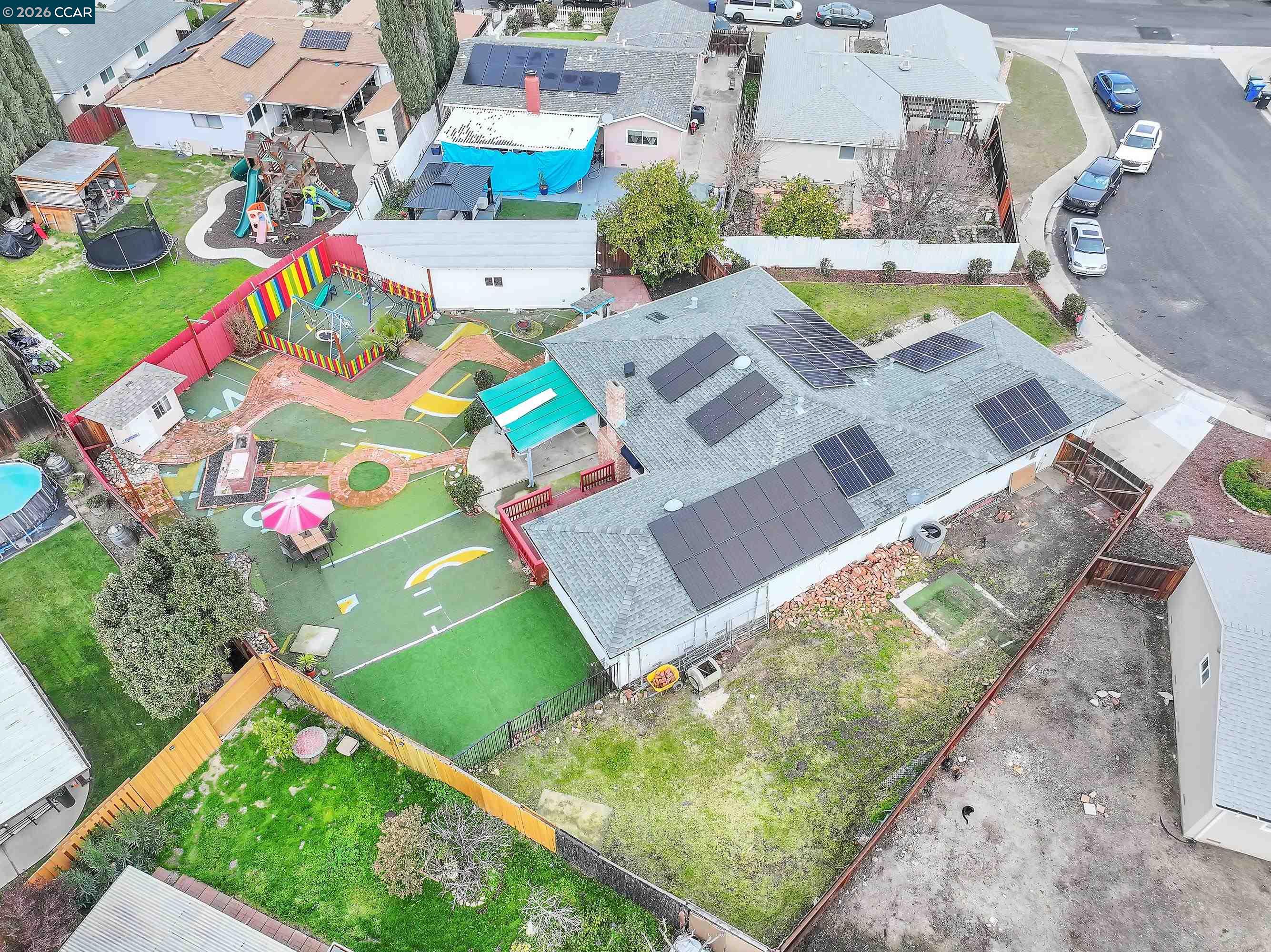 Detail Gallery Image 33 of 45 For 4126 Camelot Ct, Pittsburg,  CA 94565 - 4 Beds | 2 Baths