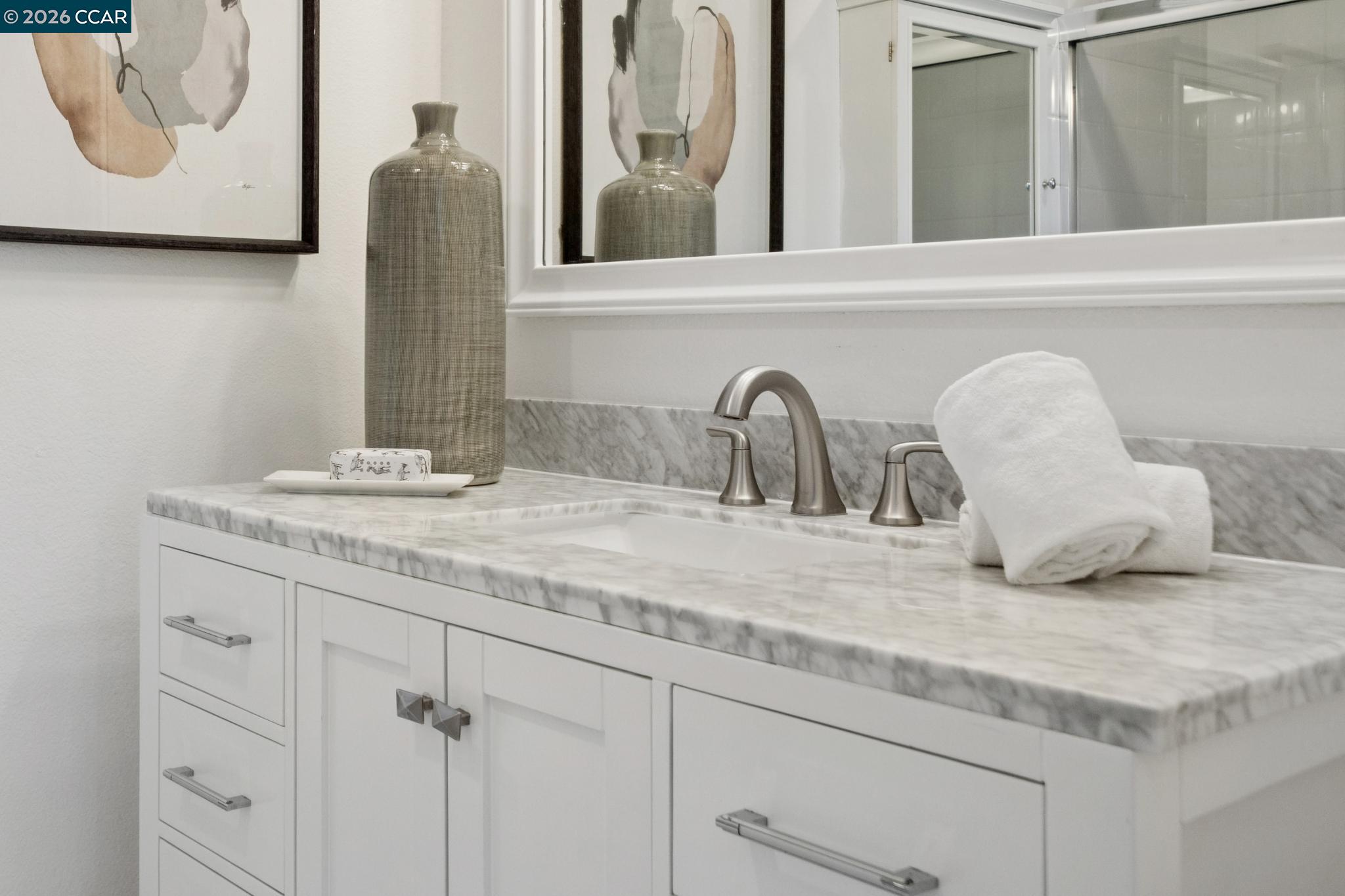 Detail Gallery Image 31 of 49 For 3058 Polk Street #3,  San Francisco,  CA 94109 - 3 Beds | 2 Baths