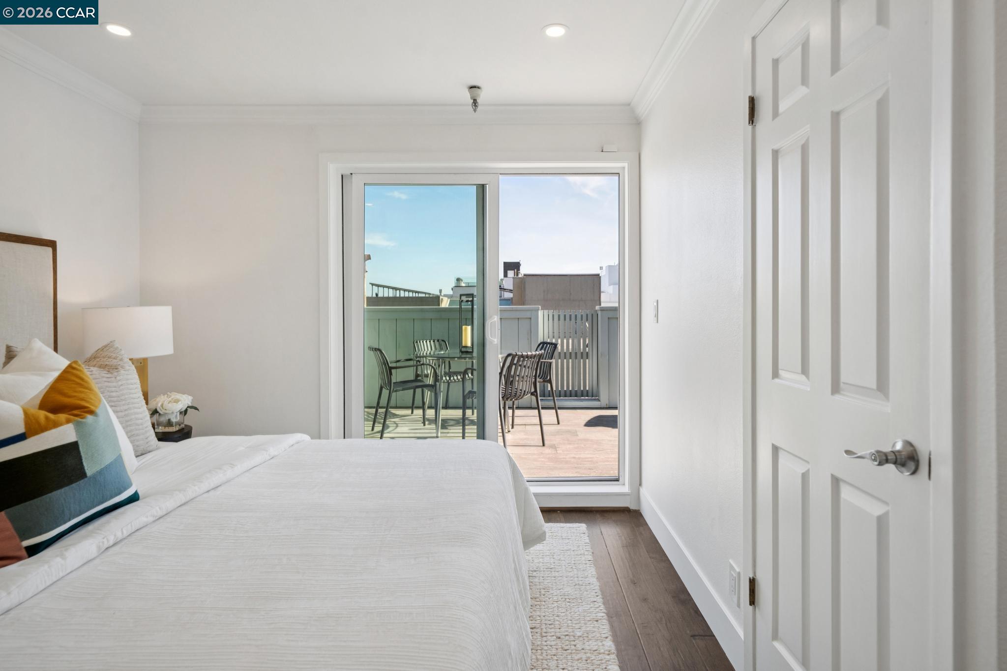 Detail Gallery Image 34 of 49 For 3058 Polk Street #3,  San Francisco,  CA 94109 - 3 Beds | 2 Baths