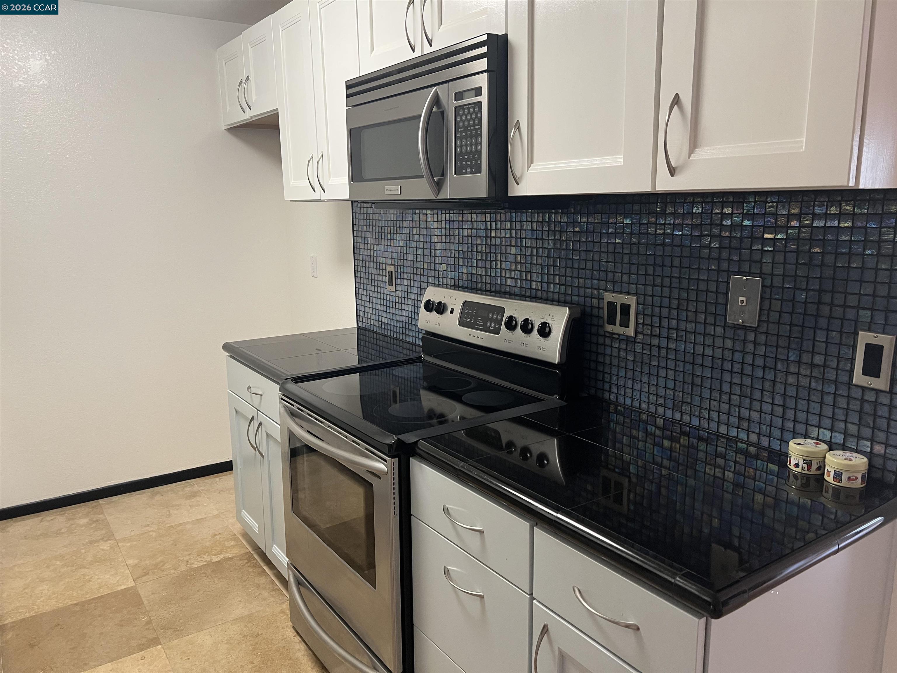 Photo #7: 41121767 Listing: Photo #7