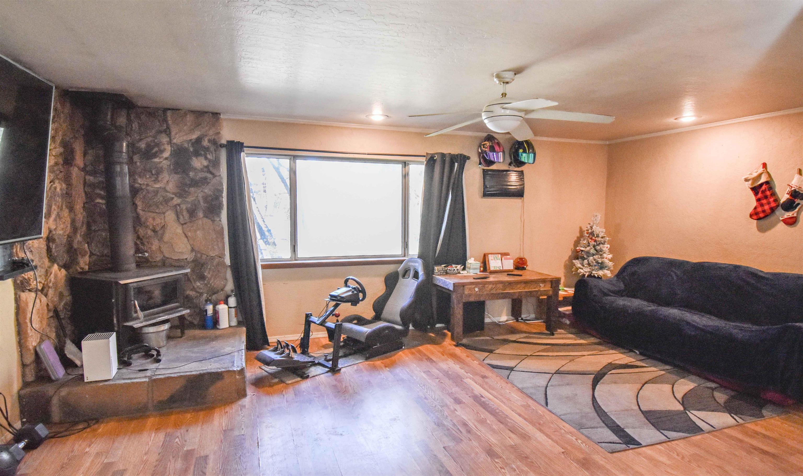 Detail Gallery Image 2 of 56 For 20592 Ponderosa Way, Tuolumne,  CA 95379 - 2 Beds | 1 Baths