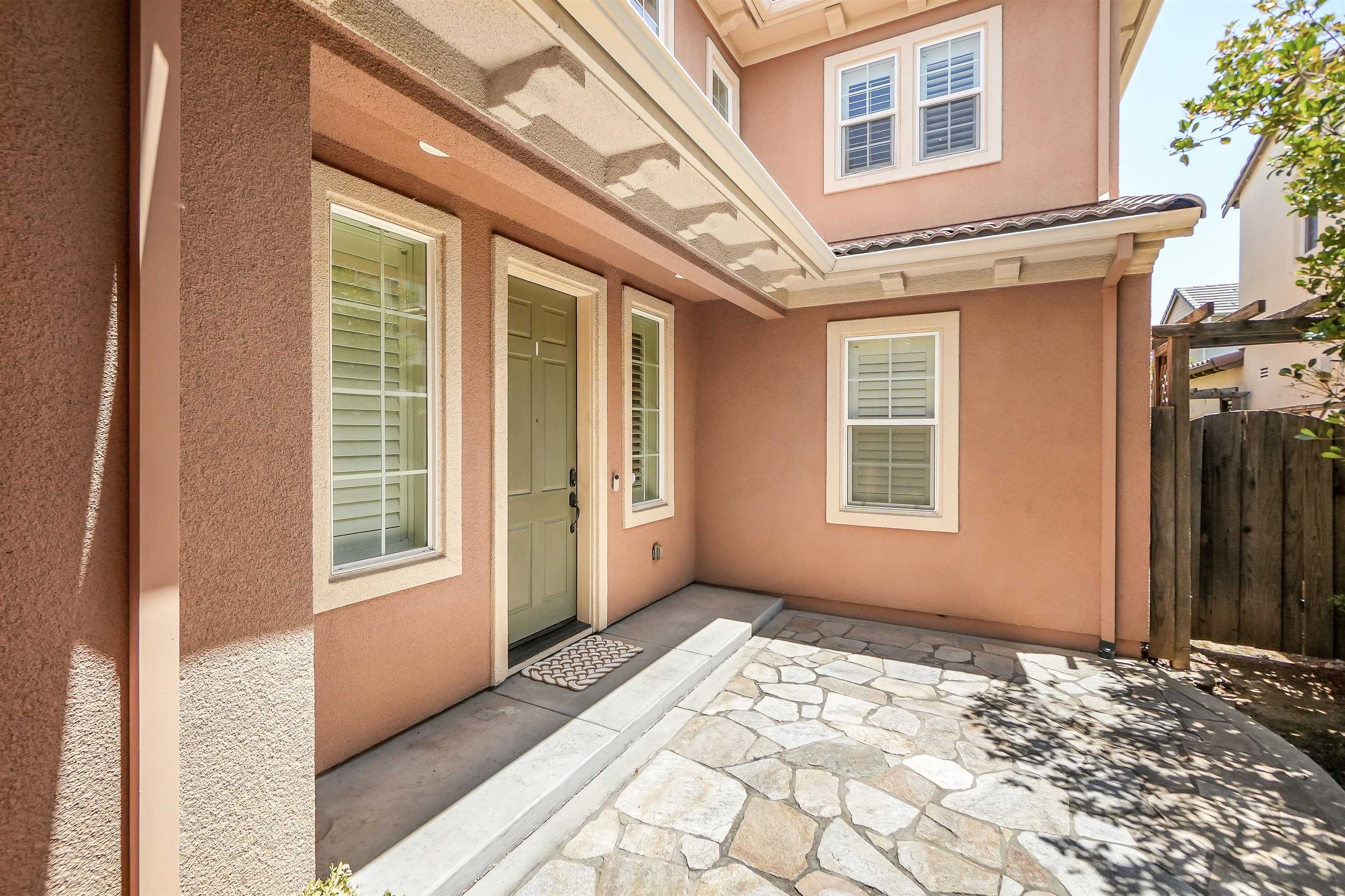 Detail Gallery Image 6 of 60 For 671 West Questa Trail, Mountain House,  CA 95391 - 4 Beds | 3/1 Baths