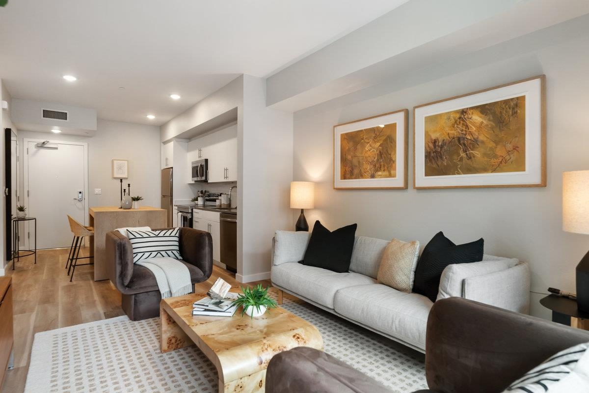 Photo #4: 41121780 Listing: Photo #4