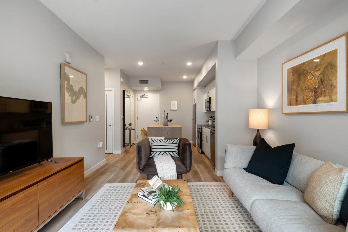 Photo #5: 41121780 Listing: Photo #5