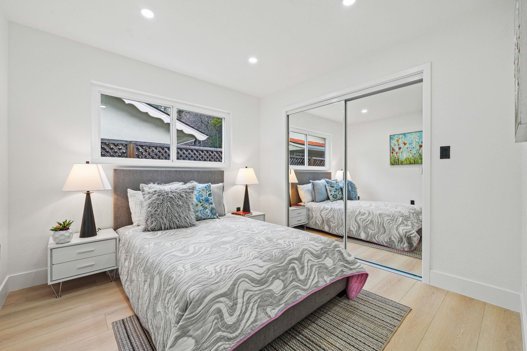 Detail Gallery Image 17 of 27 For 5084 Seaview Ave, Castro Valley,  CA 94546 - 3 Beds | 2 Baths