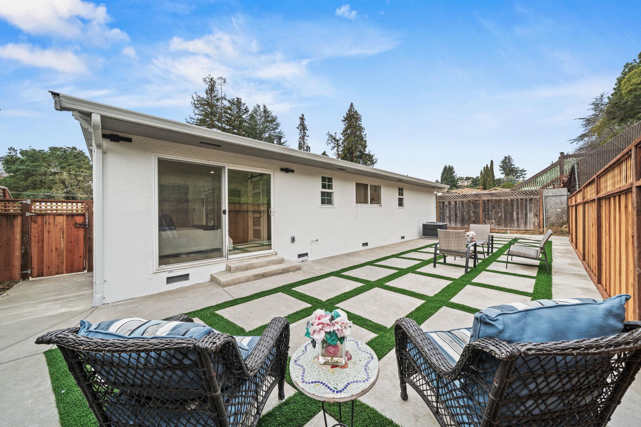 Detail Gallery Image 26 of 27 For 5084 Seaview Ave, Castro Valley,  CA 94546 - 3 Beds | 2 Baths