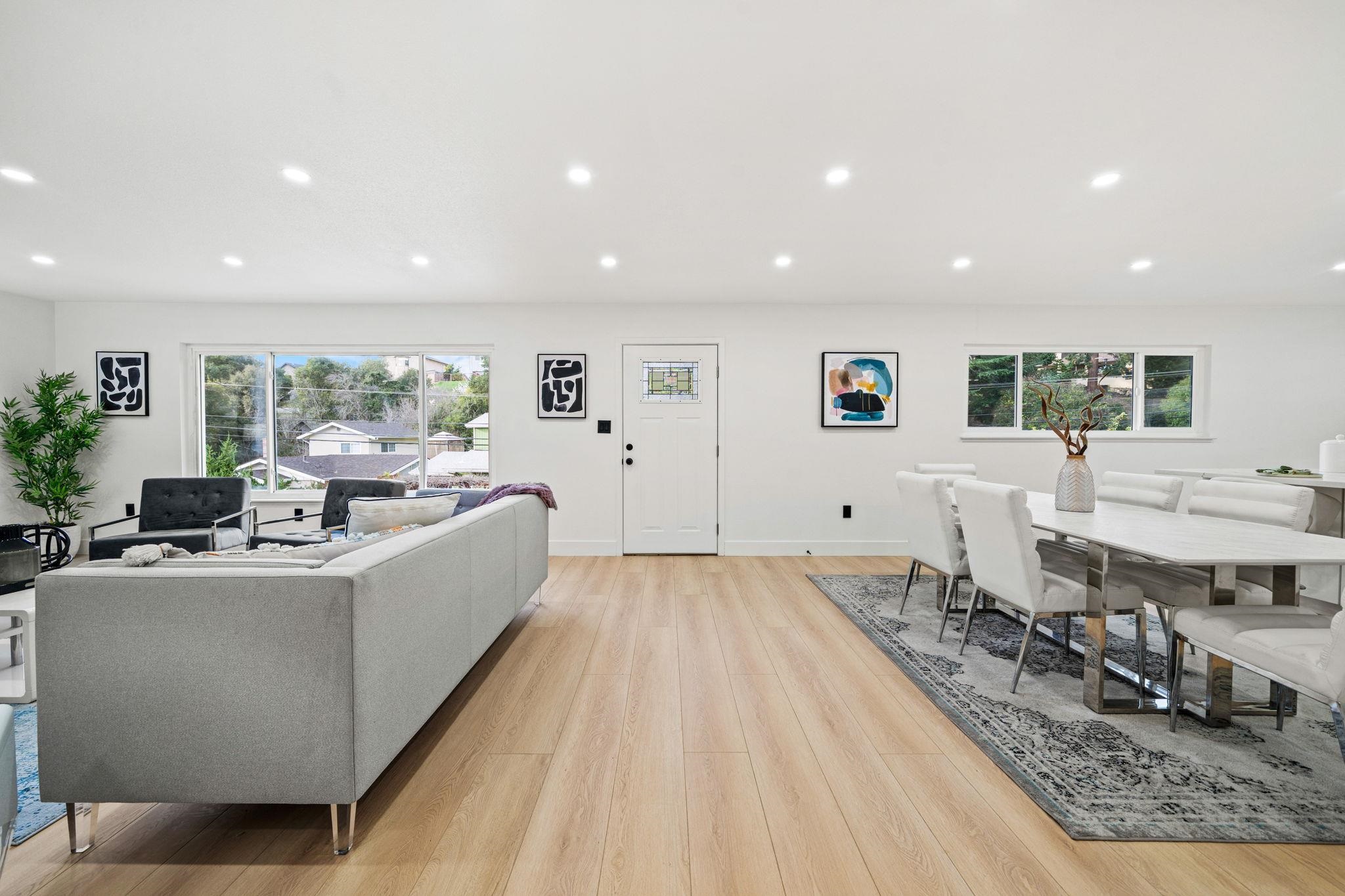 Detail Gallery Image 4 of 27 For 5084 Seaview Ave, Castro Valley,  CA 94546 - 3 Beds | 2 Baths