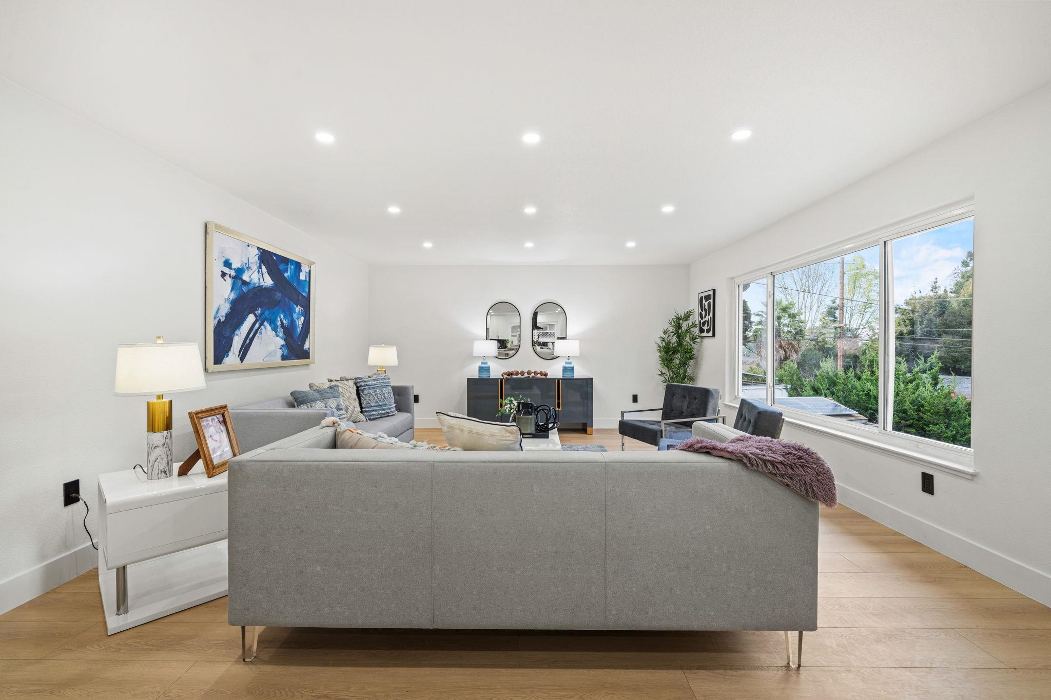 Detail Gallery Image 5 of 27 For 5084 Seaview Ave, Castro Valley,  CA 94546 - 3 Beds | 2 Baths