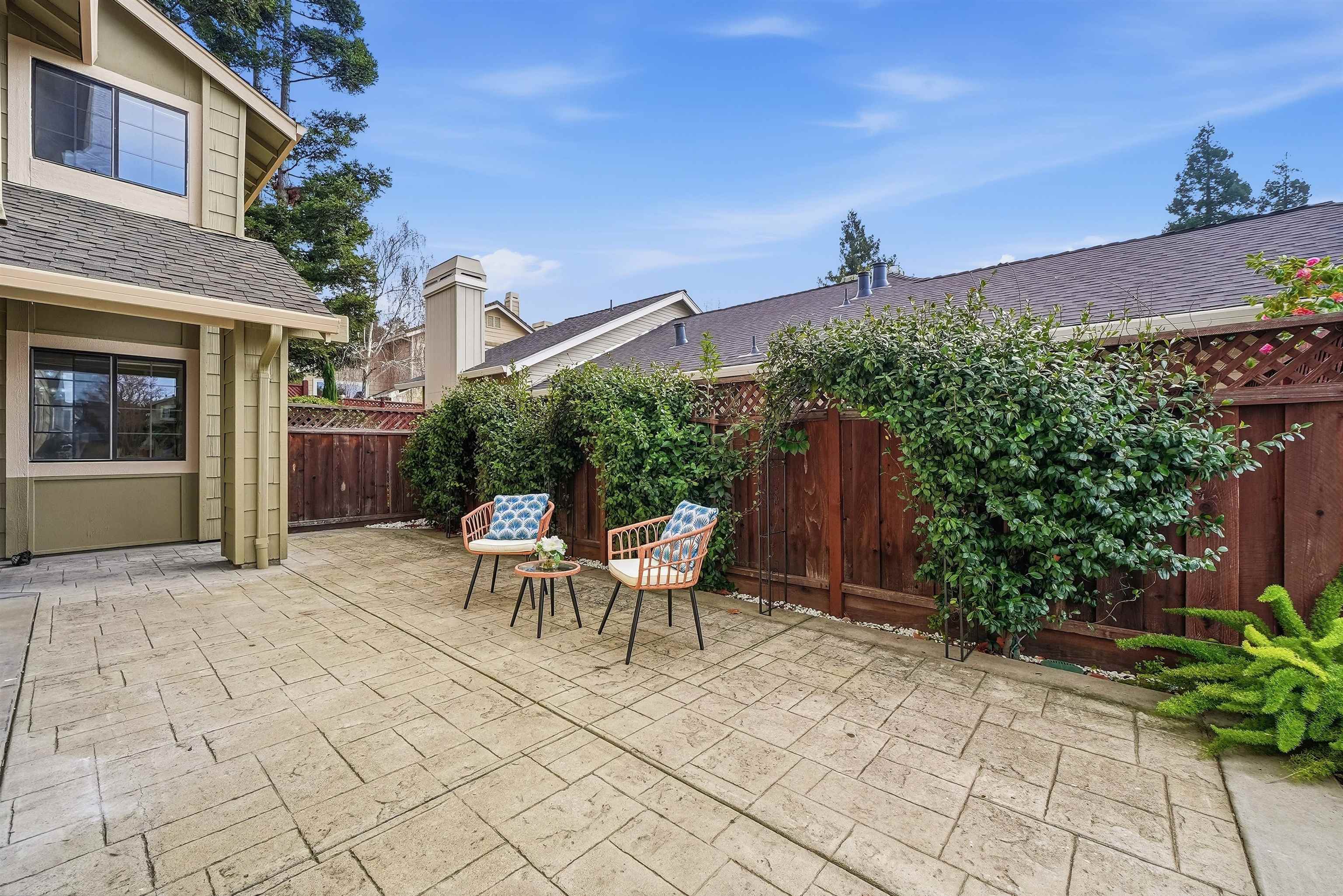 Detail Gallery Image 4 of 39 For 3653 Kamp Dr, Pleasanton,  CA 94588 - 4 Beds | 2/1 Baths