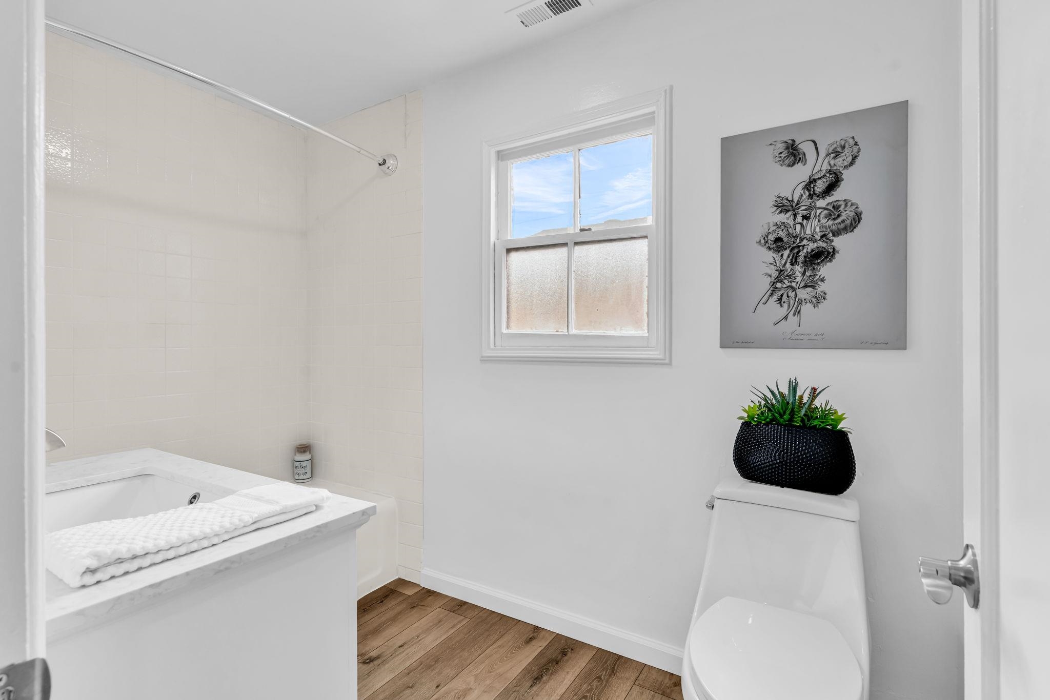 Detail Gallery Image 17 of 33 For 175 Clyde St, Pittsburg,  CA 94565 - 3 Beds | 1/1 Baths