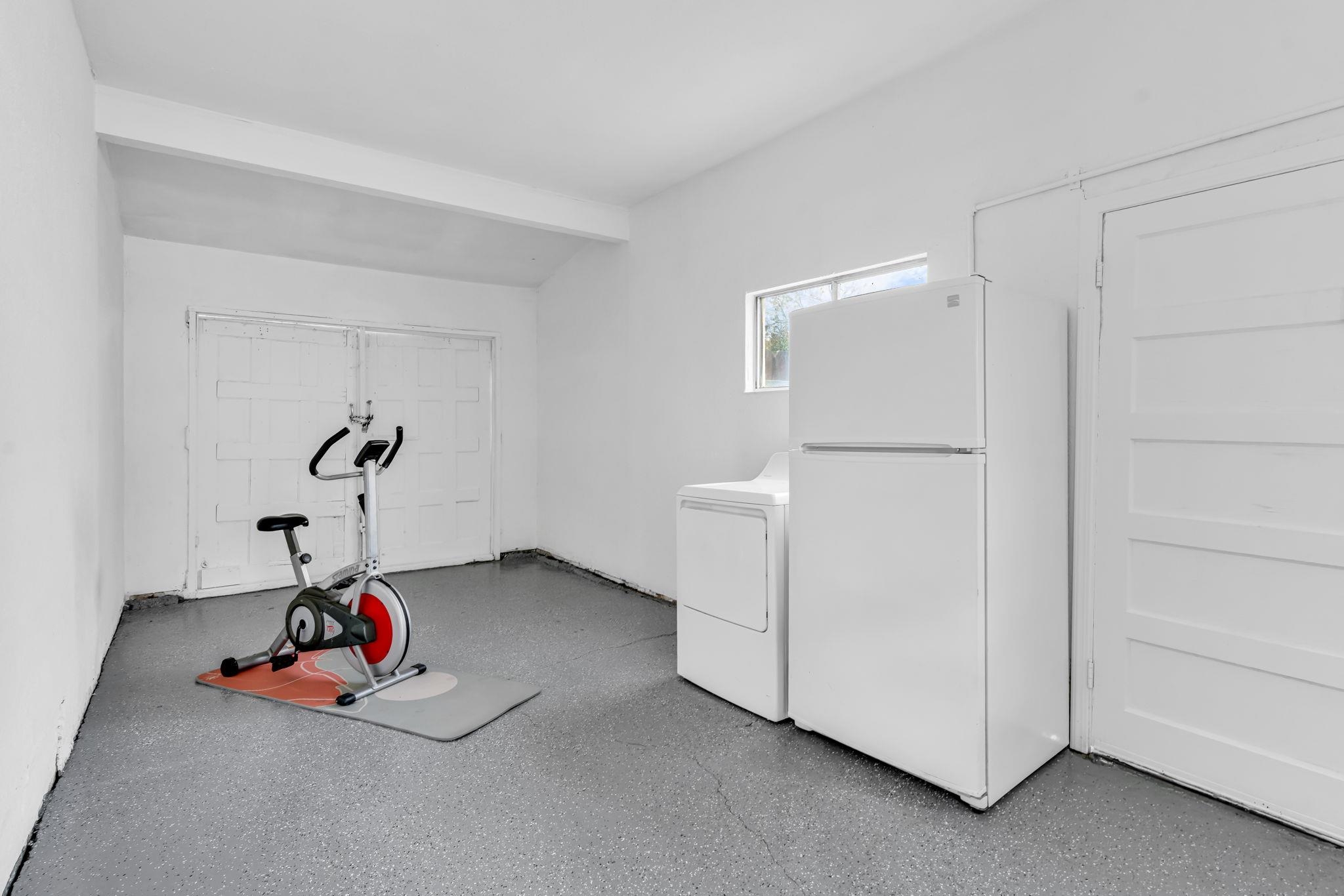 Detail Gallery Image 24 of 33 For 175 Clyde St, Pittsburg,  CA 94565 - 3 Beds | 1/1 Baths