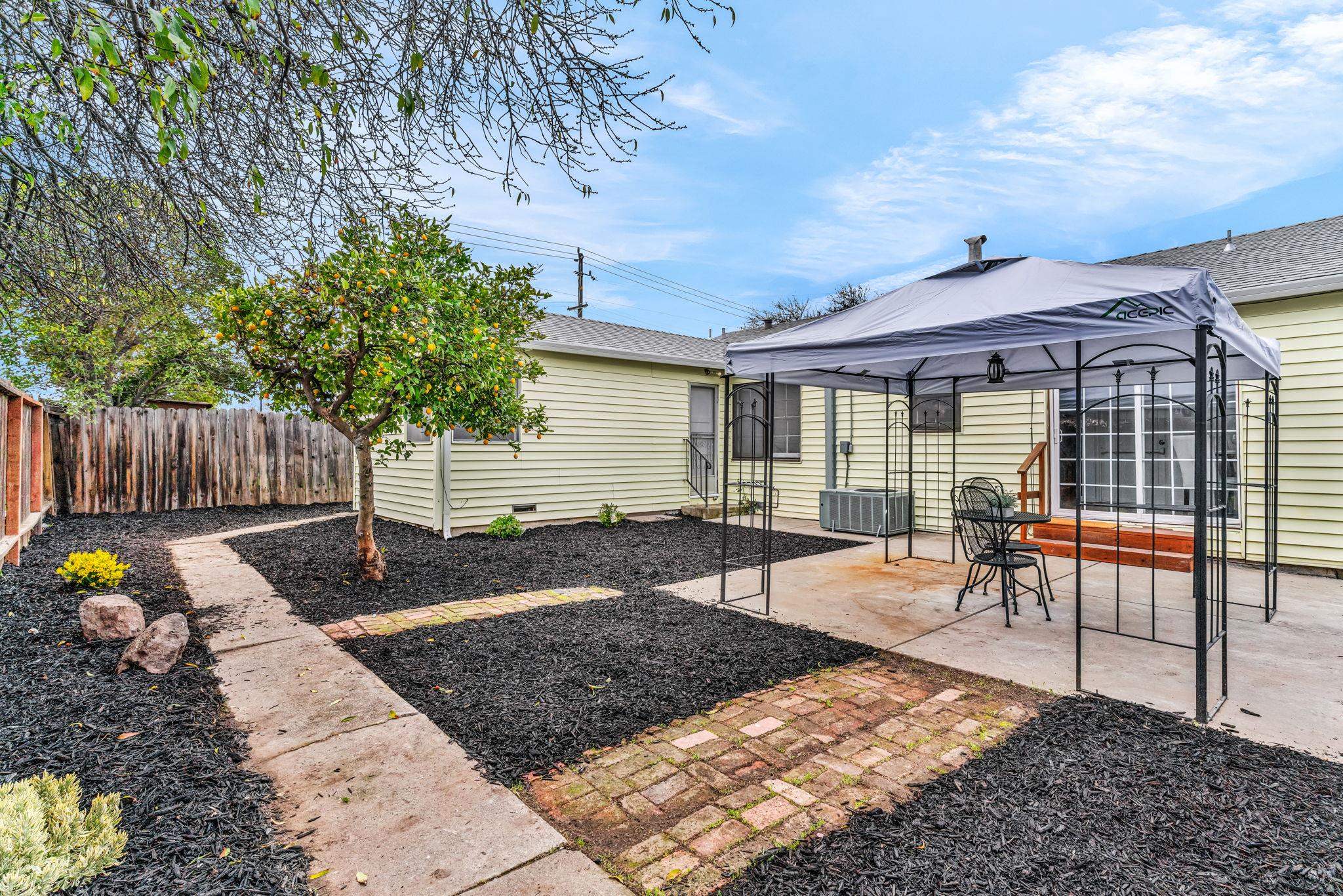 Detail Gallery Image 28 of 33 For 175 Clyde St, Pittsburg,  CA 94565 - 3 Beds | 1/1 Baths